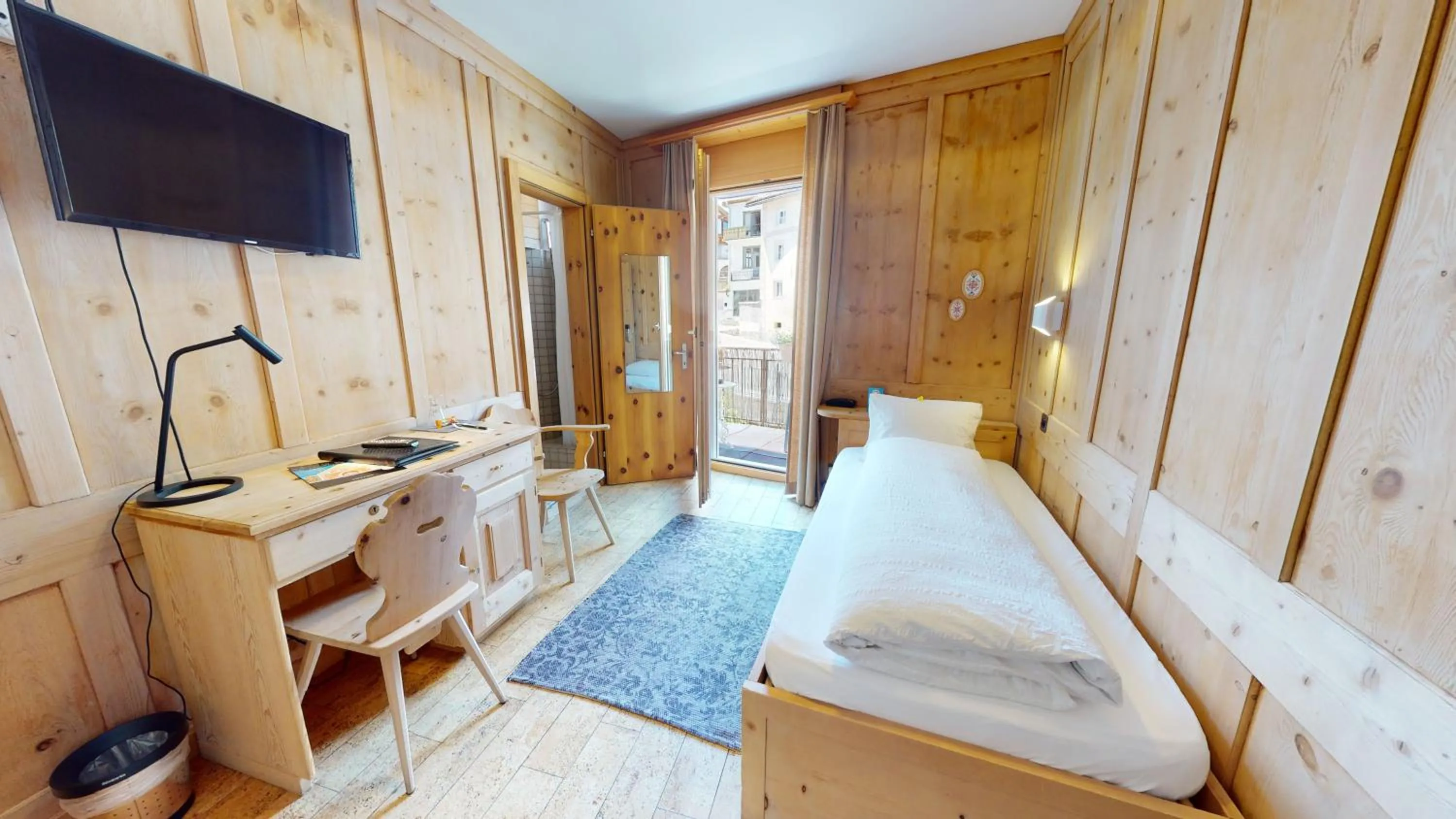 Bedroom in Hotel Traube