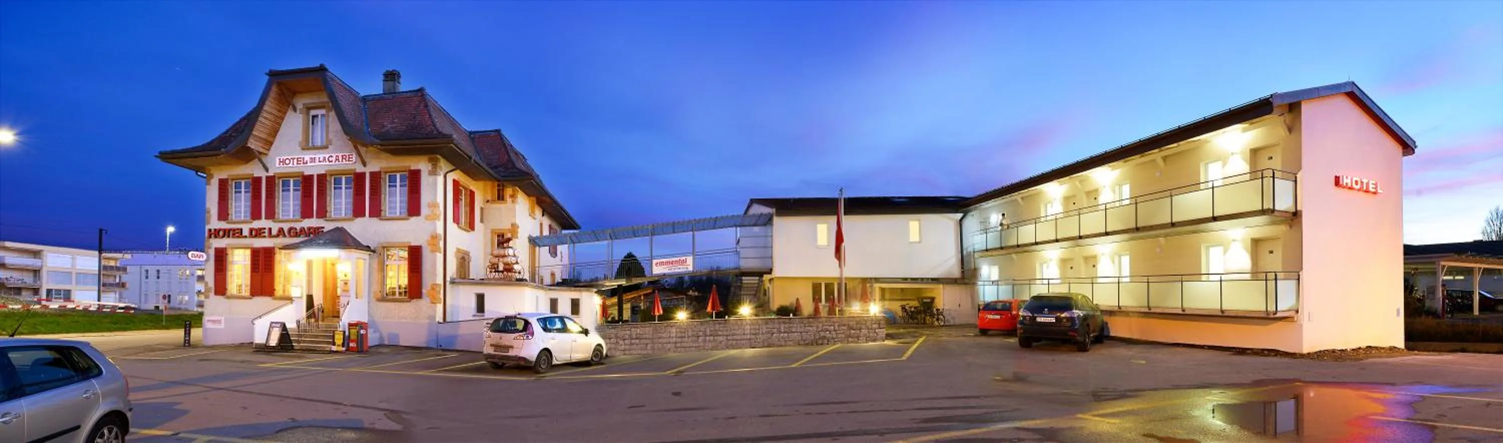 Property building in Hotel de la Gare