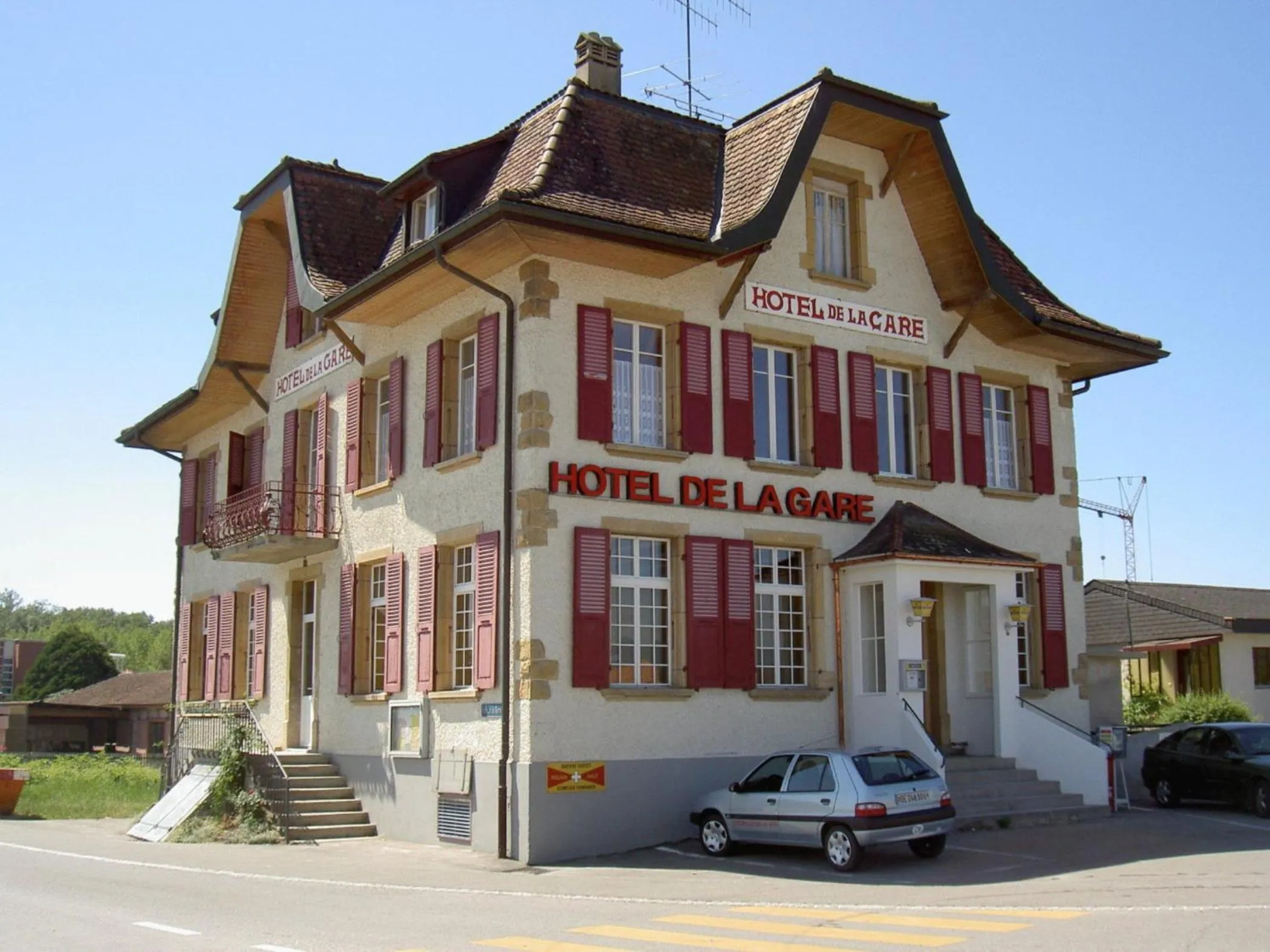 Property building in Hotel de la Gare