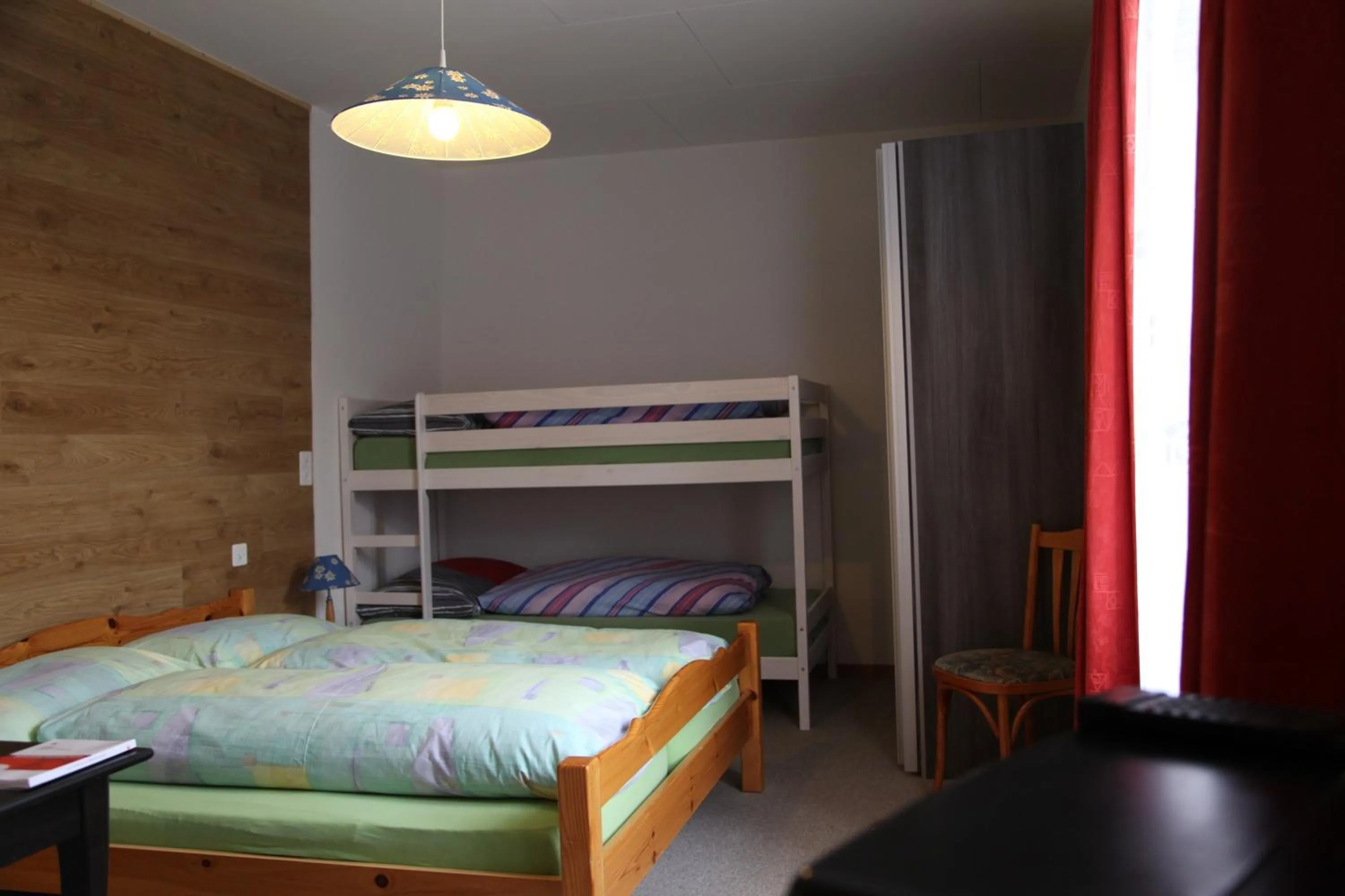 Bed in Hotel de Commune