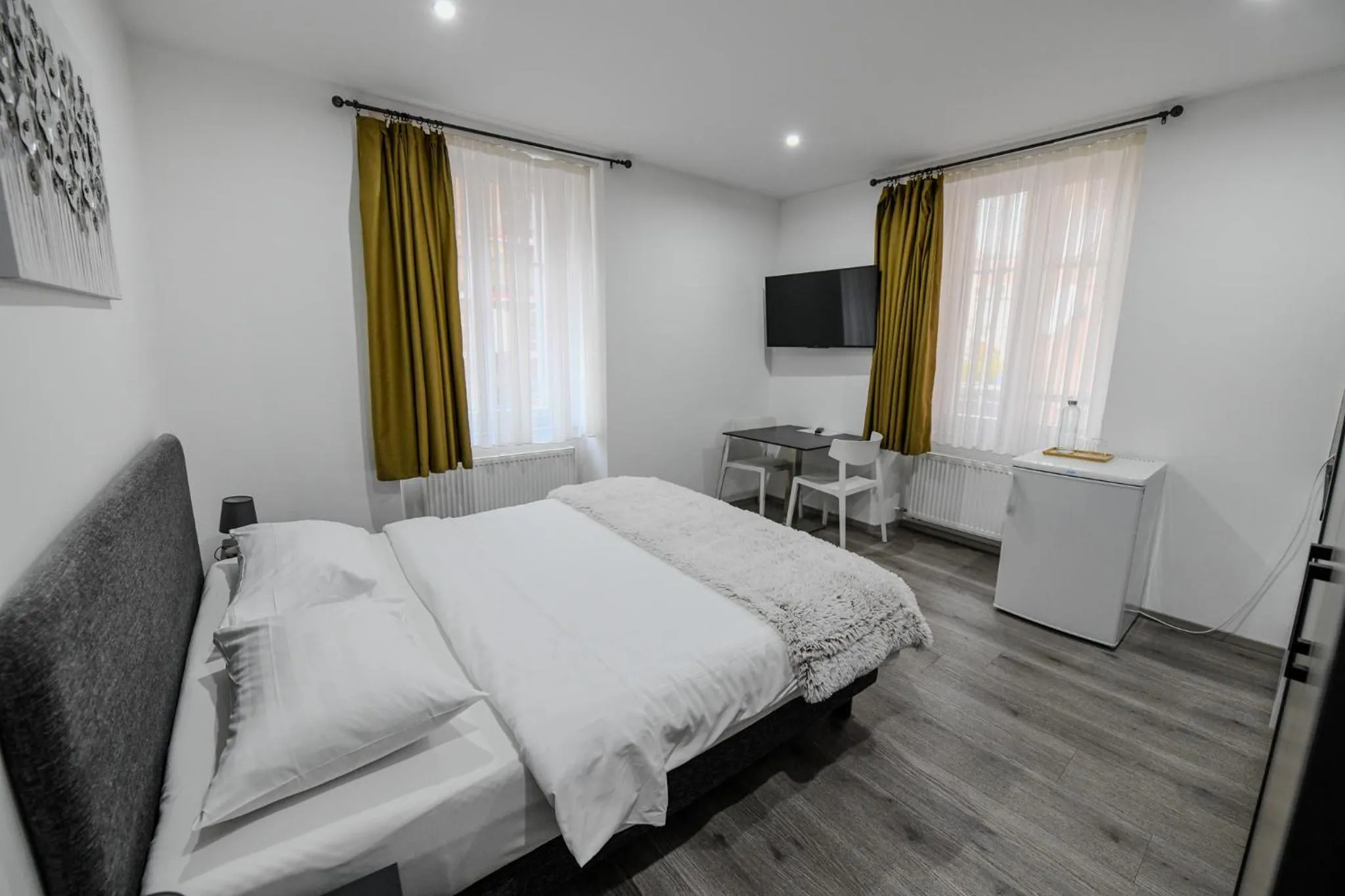 Bed in Hotel de France