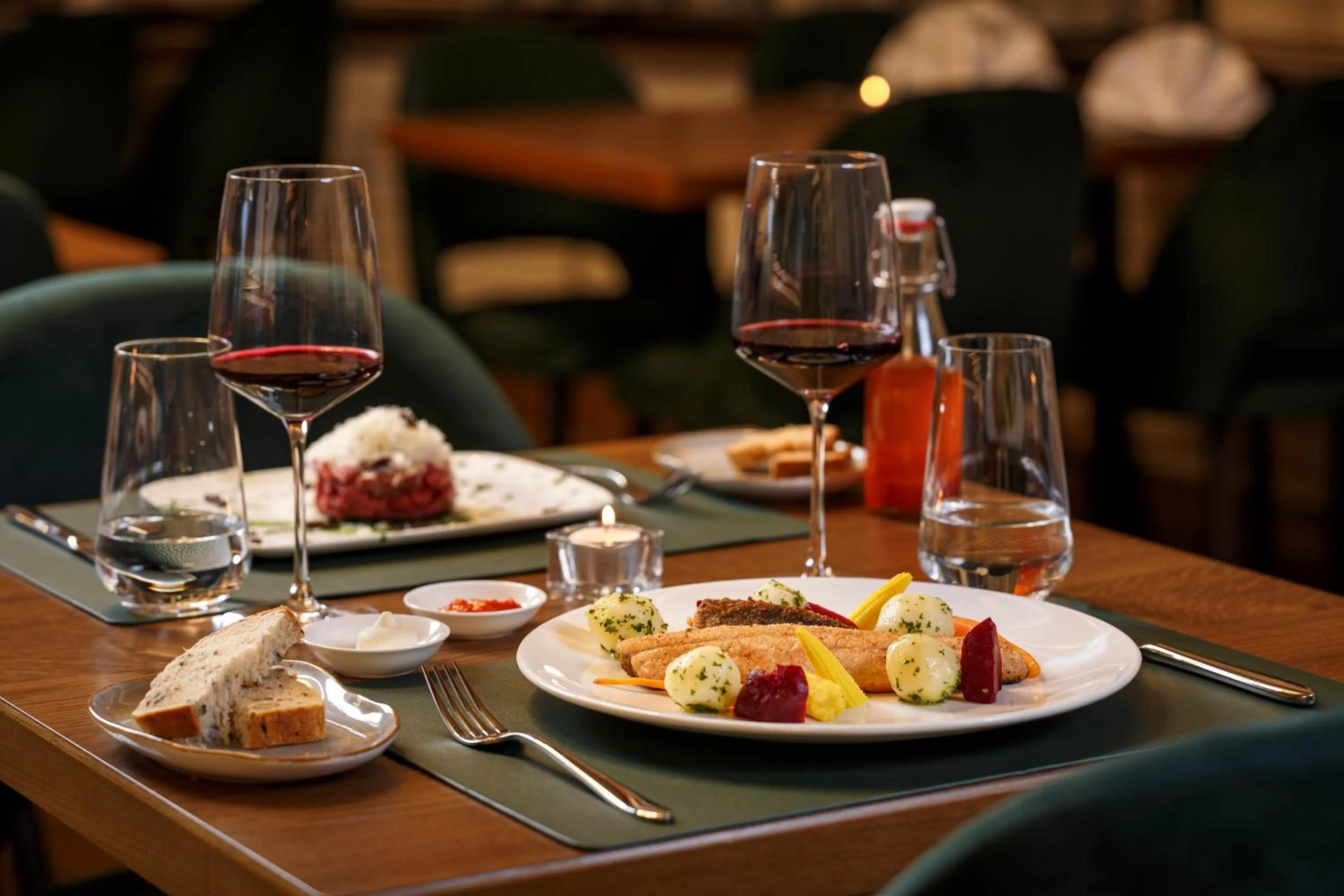 Restaurant/places to eat in Hotel an der Reuss