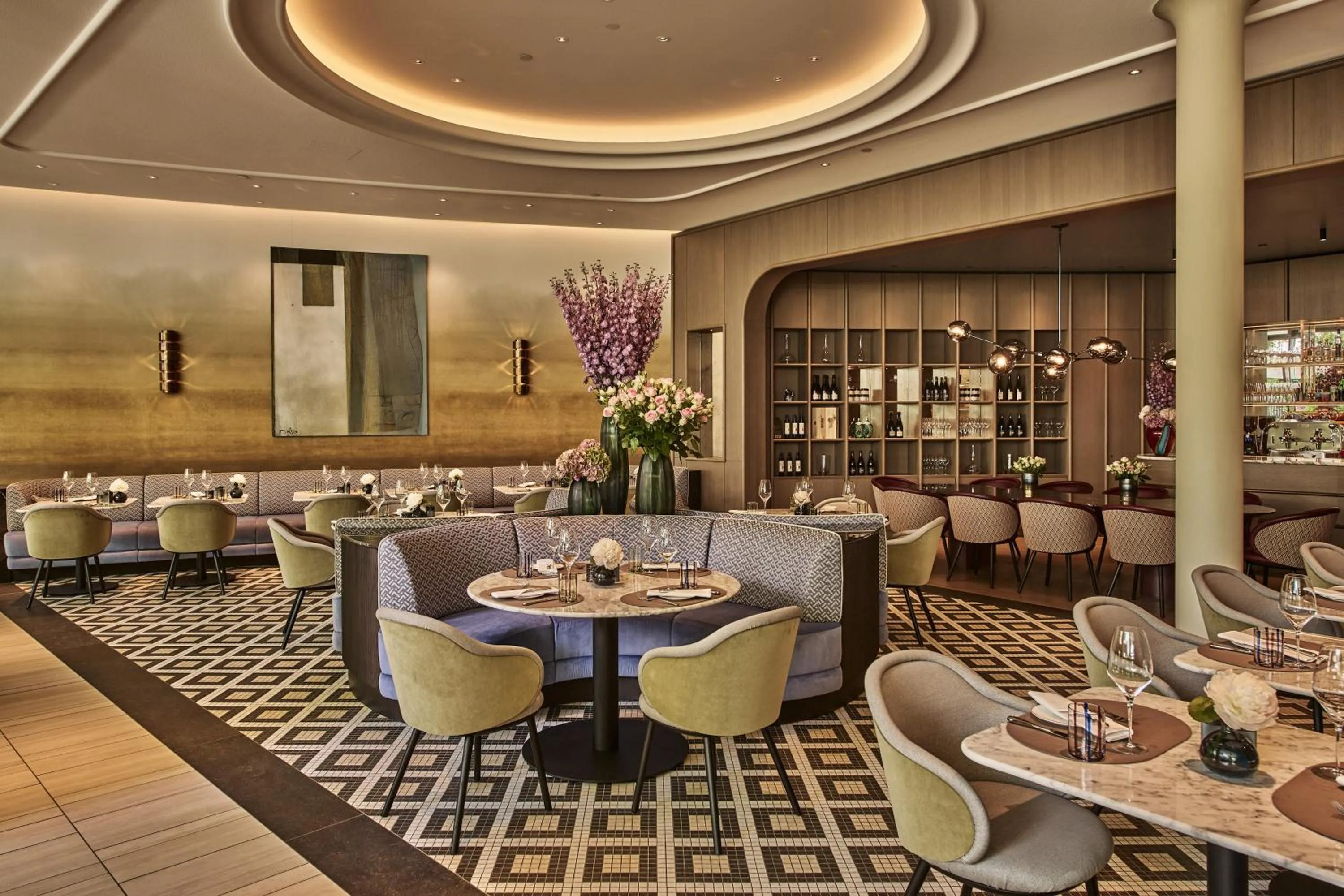 Restaurant/places to eat in The Fontenay Hamburg