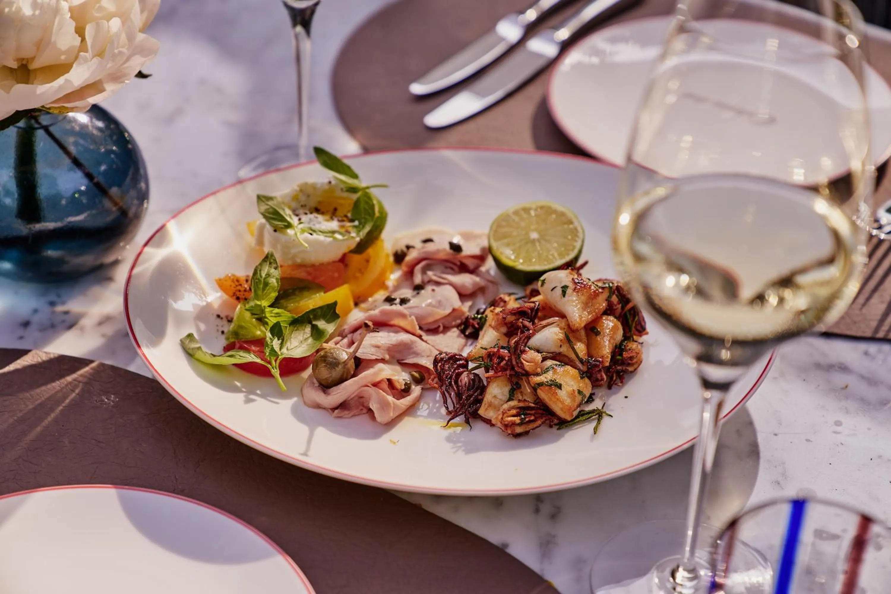 Restaurant/places to eat in The Fontenay Hamburg