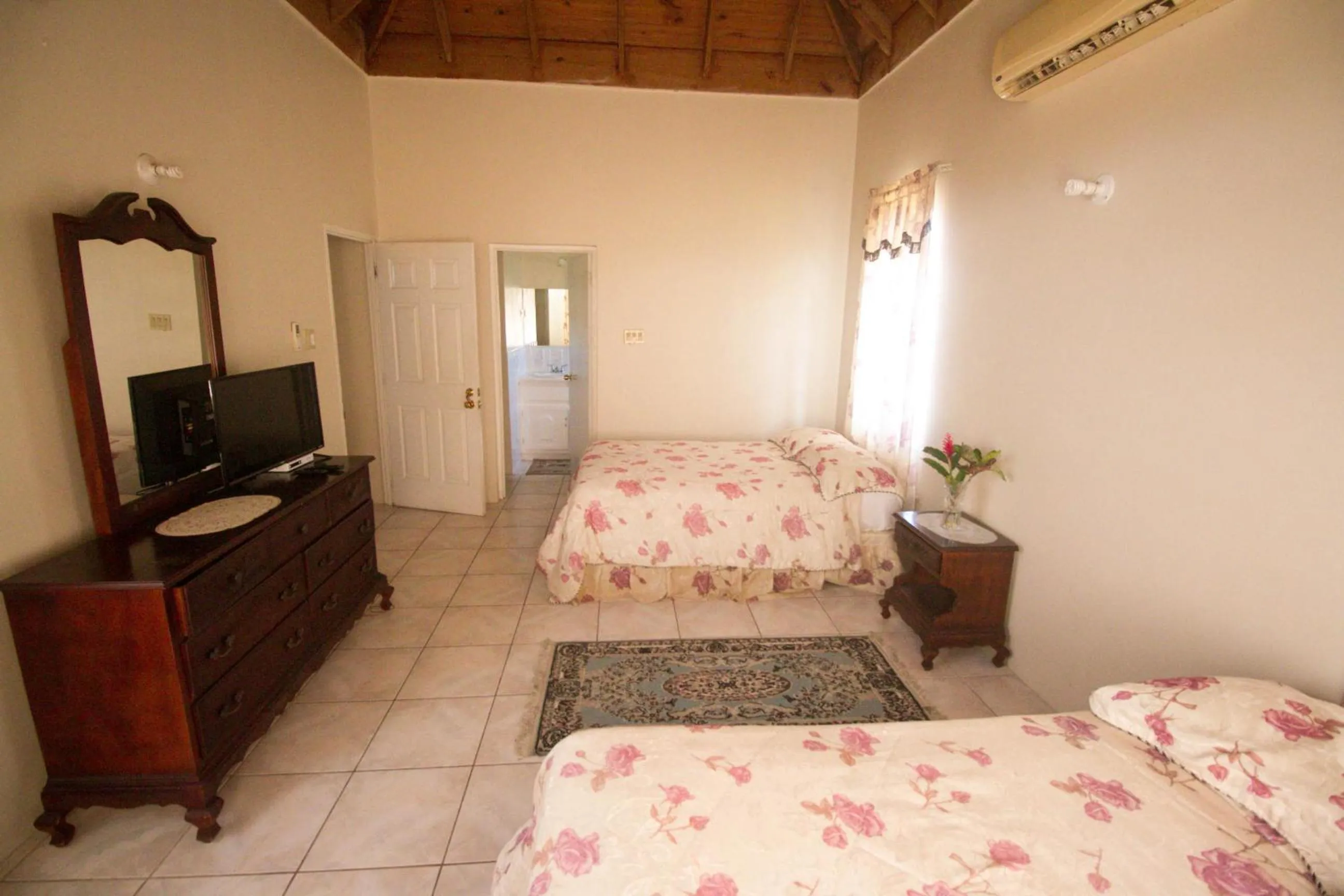 Bed in Sea View Chateau