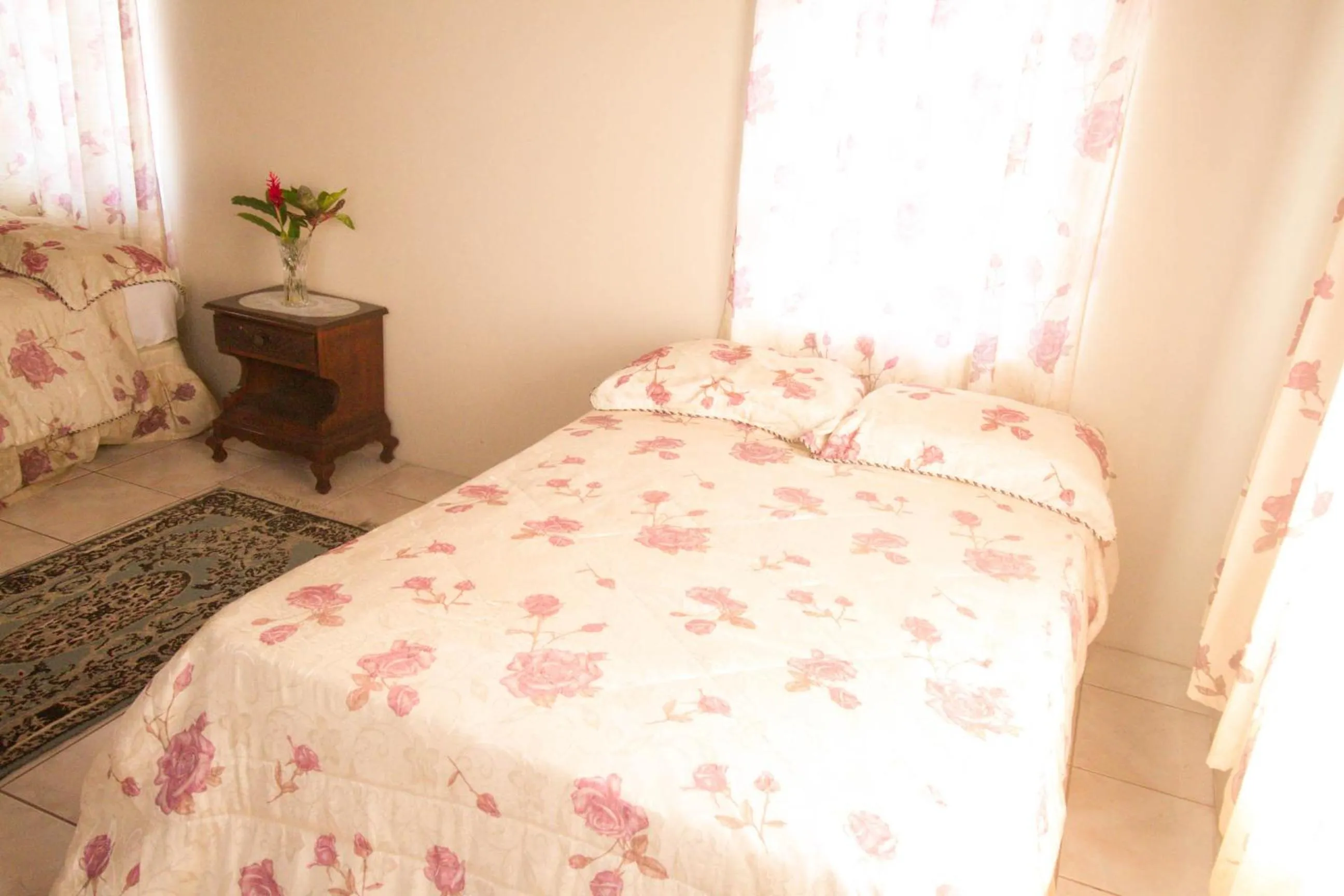 bunk bed, Bed in Sea View Chateau