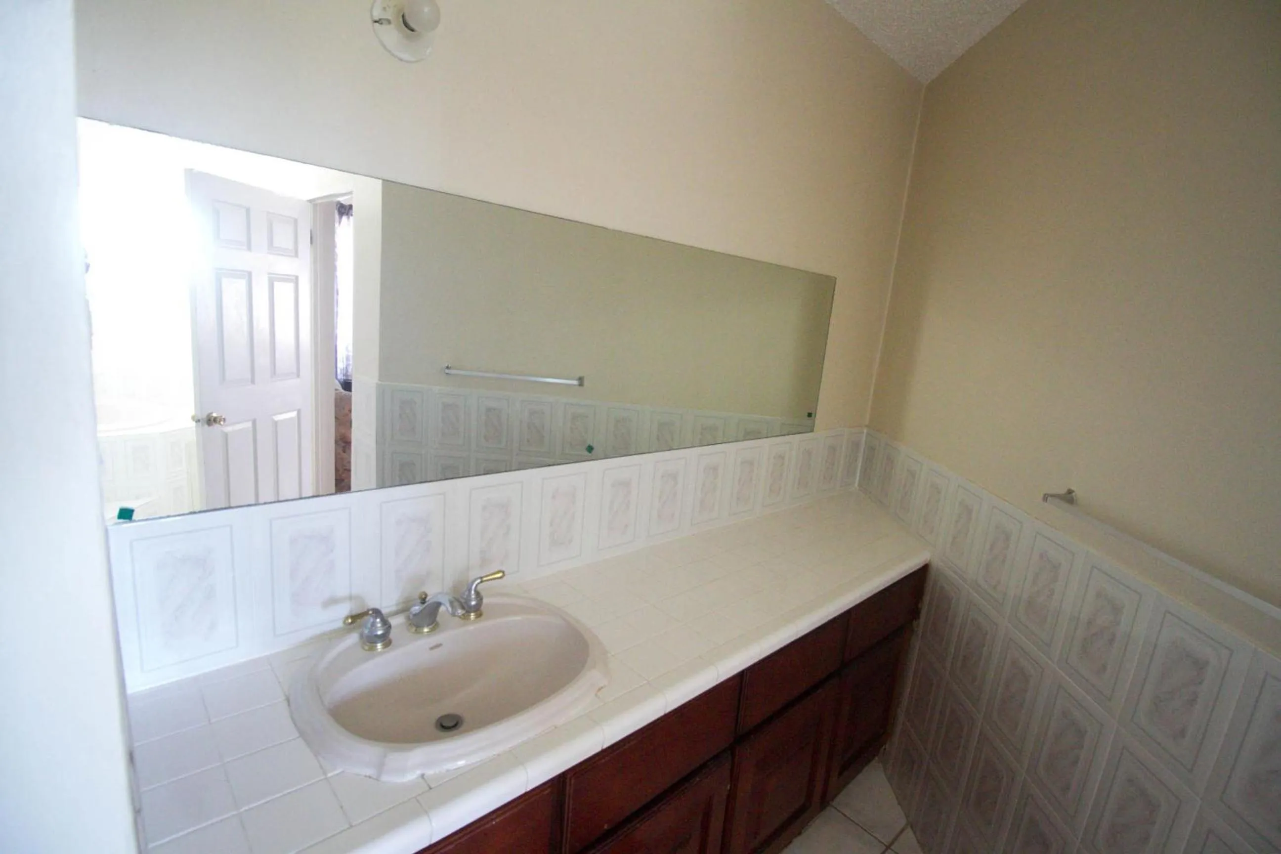 Bathroom in Sea View Chateau