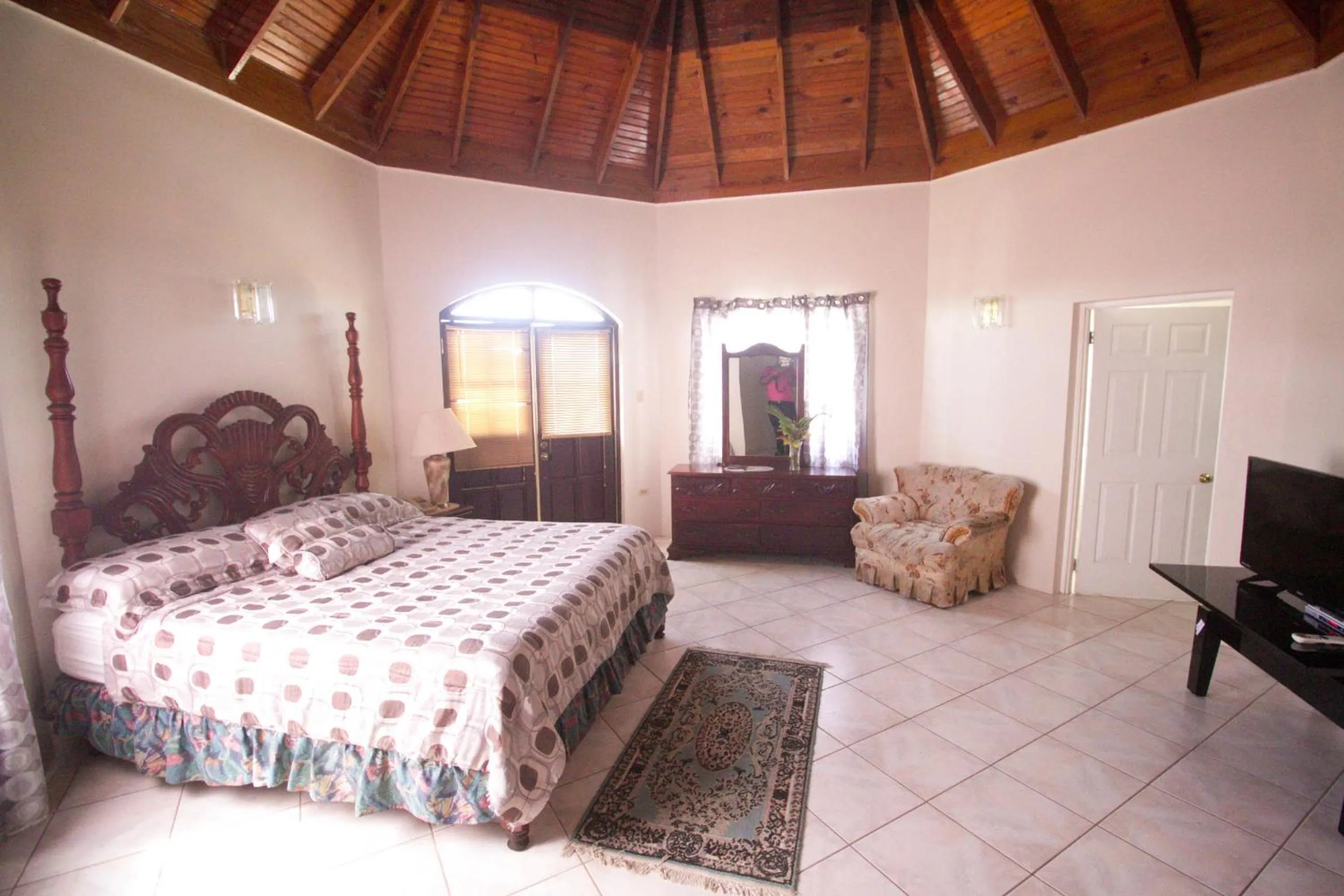 Bed in Sea View Chateau