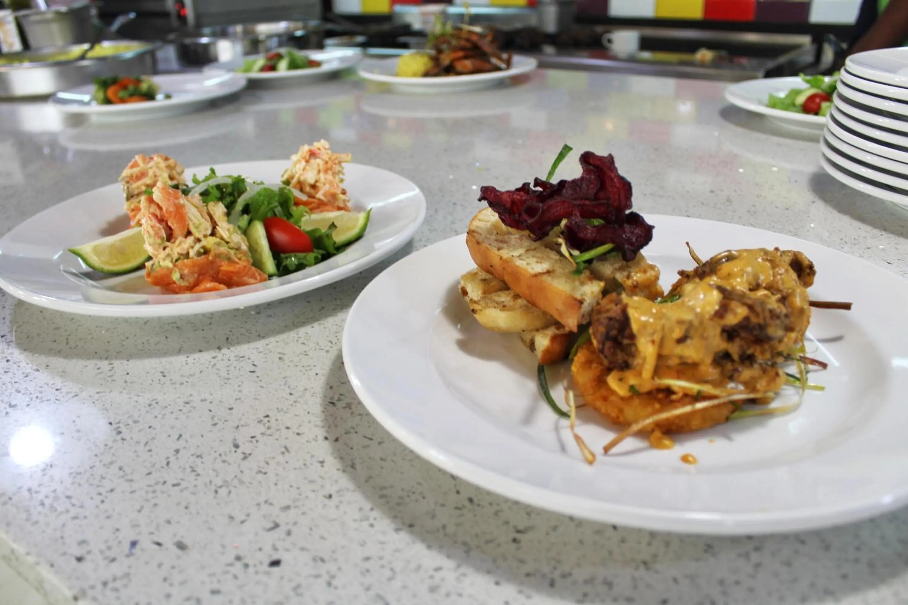 Restaurant/places to eat in Reef Hotel