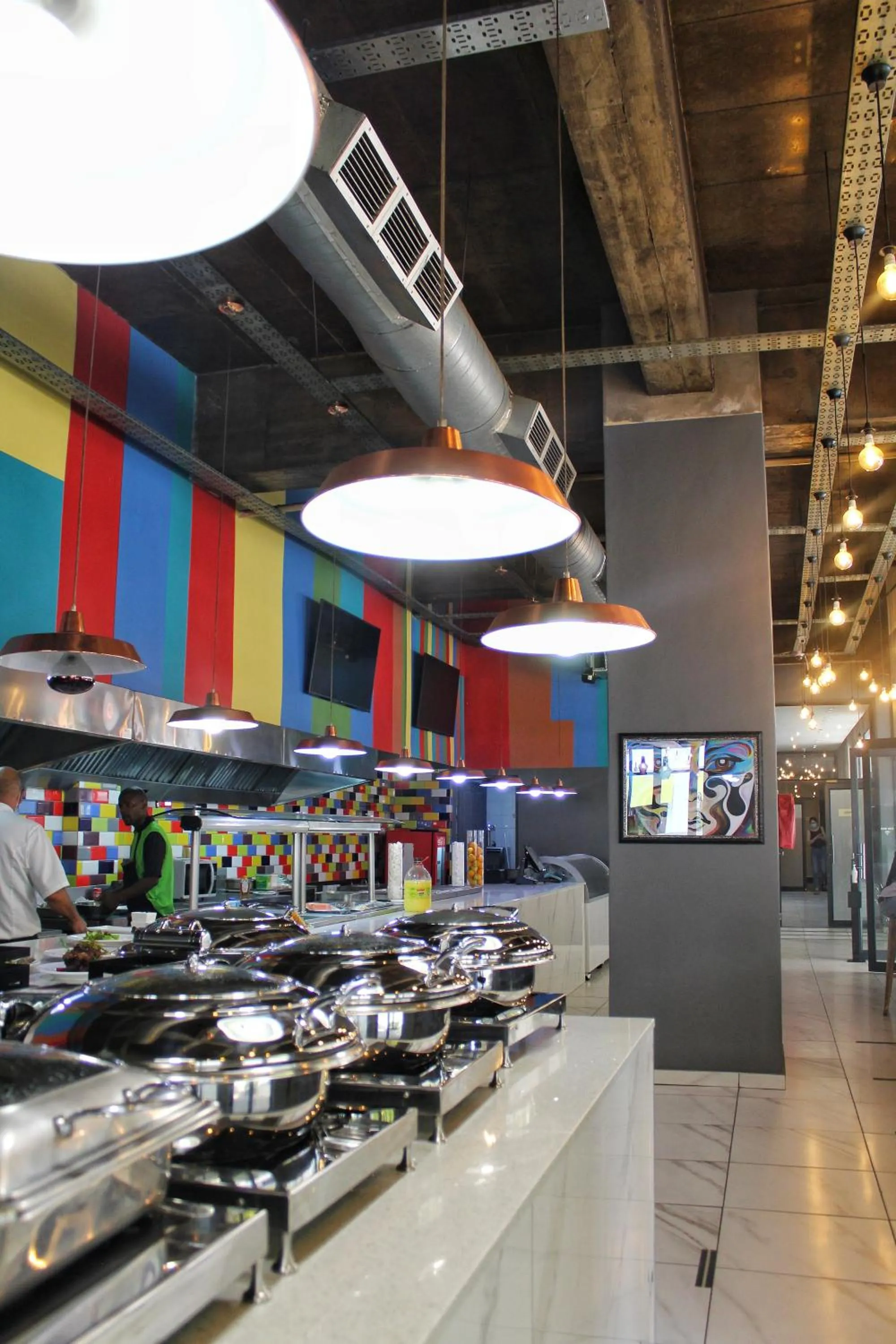 Restaurant/places to eat in Reef Hotel