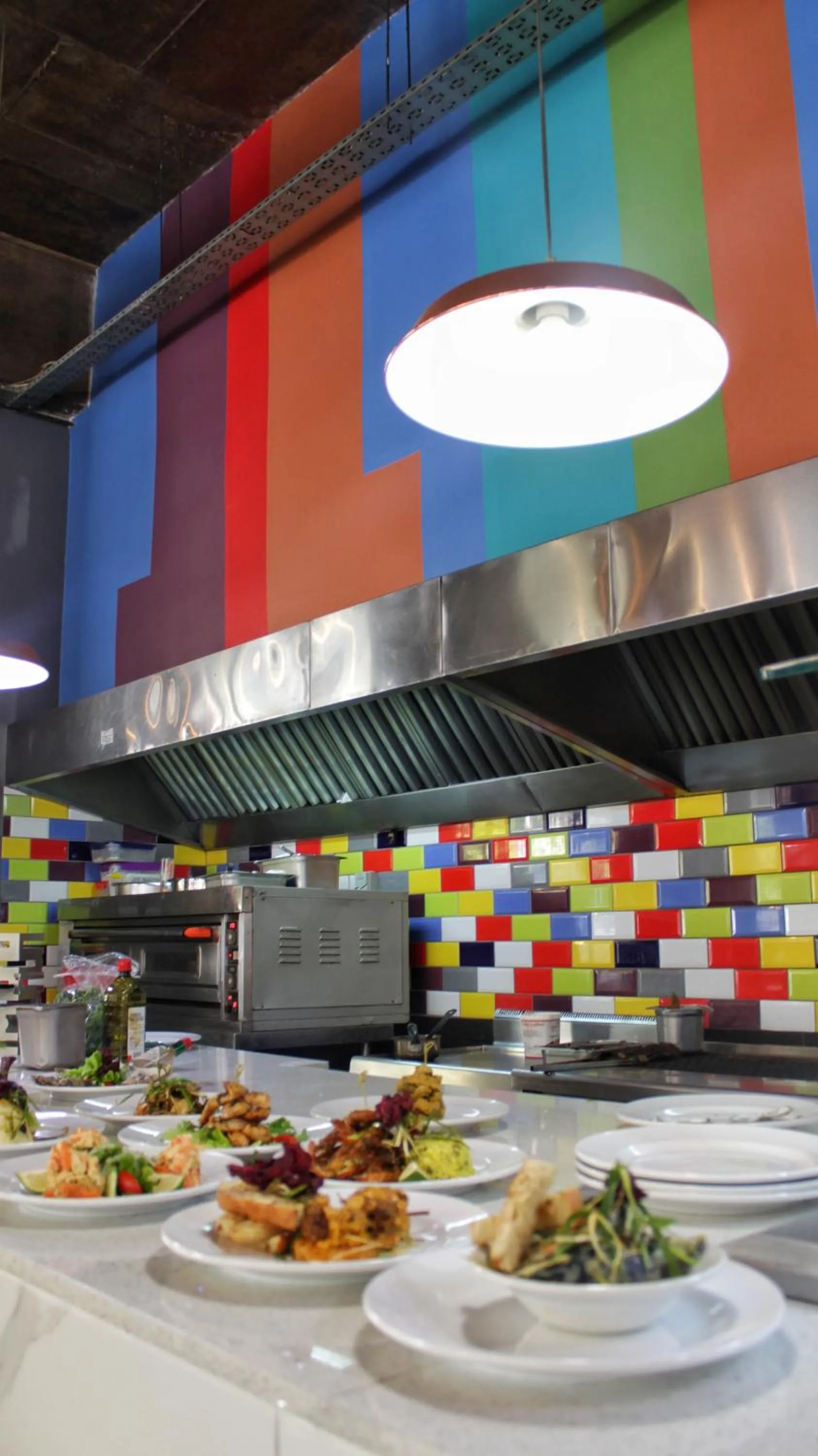 Restaurant/places to eat in Reef Hotel