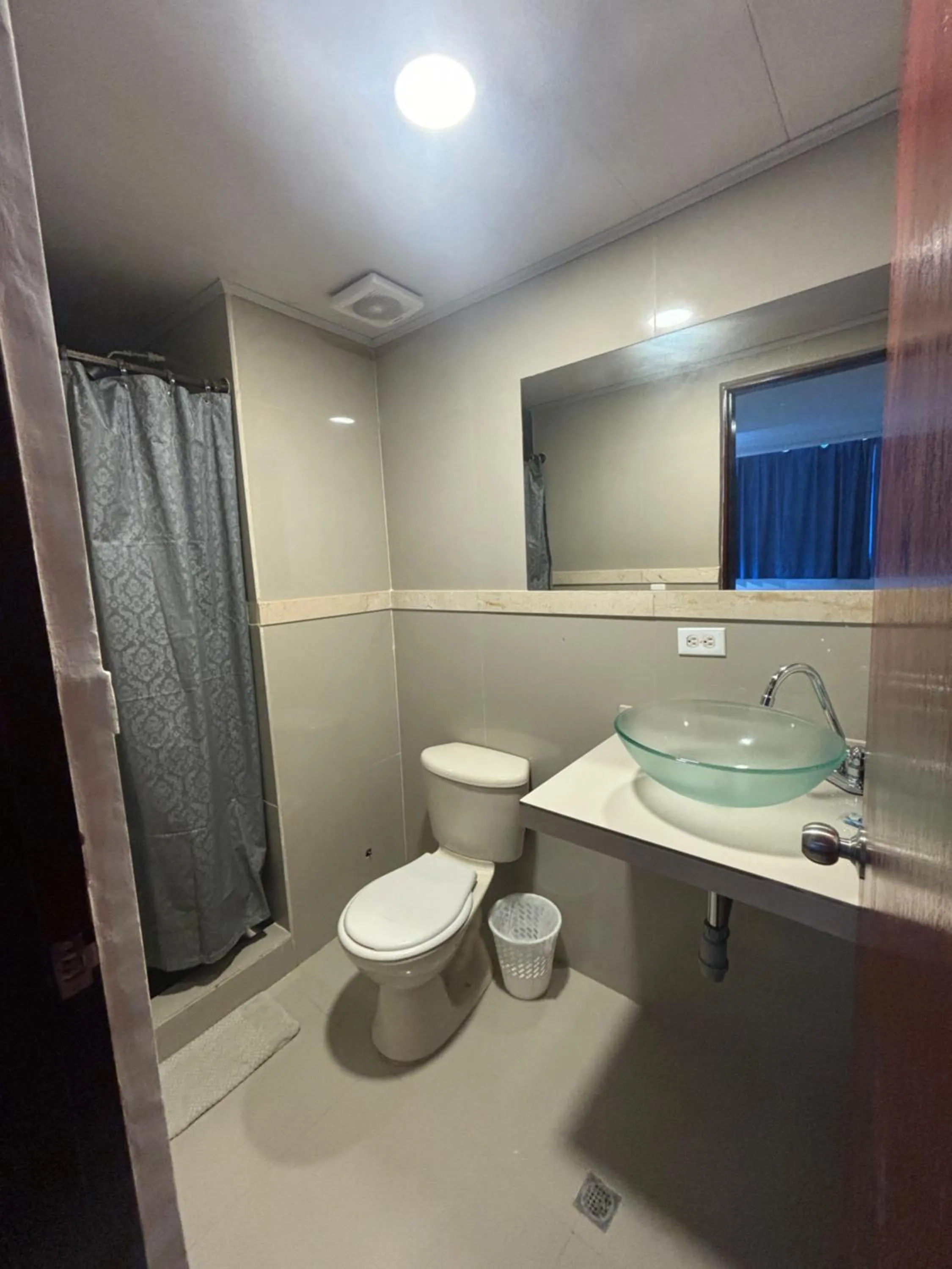 Shower in Hotel Costa del Sol