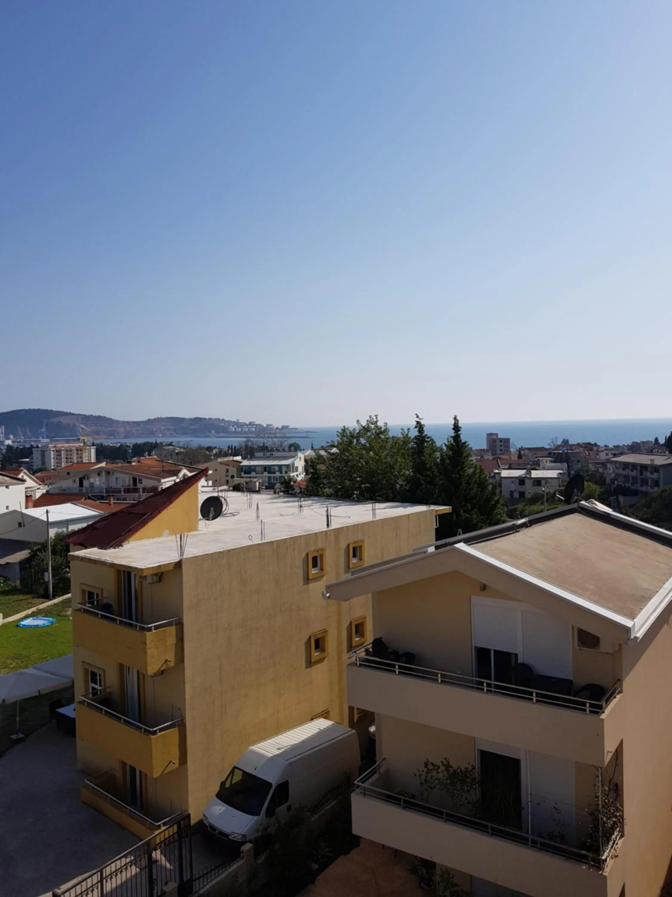 Property building in Apartmani Nikmil Bar- Šusanj