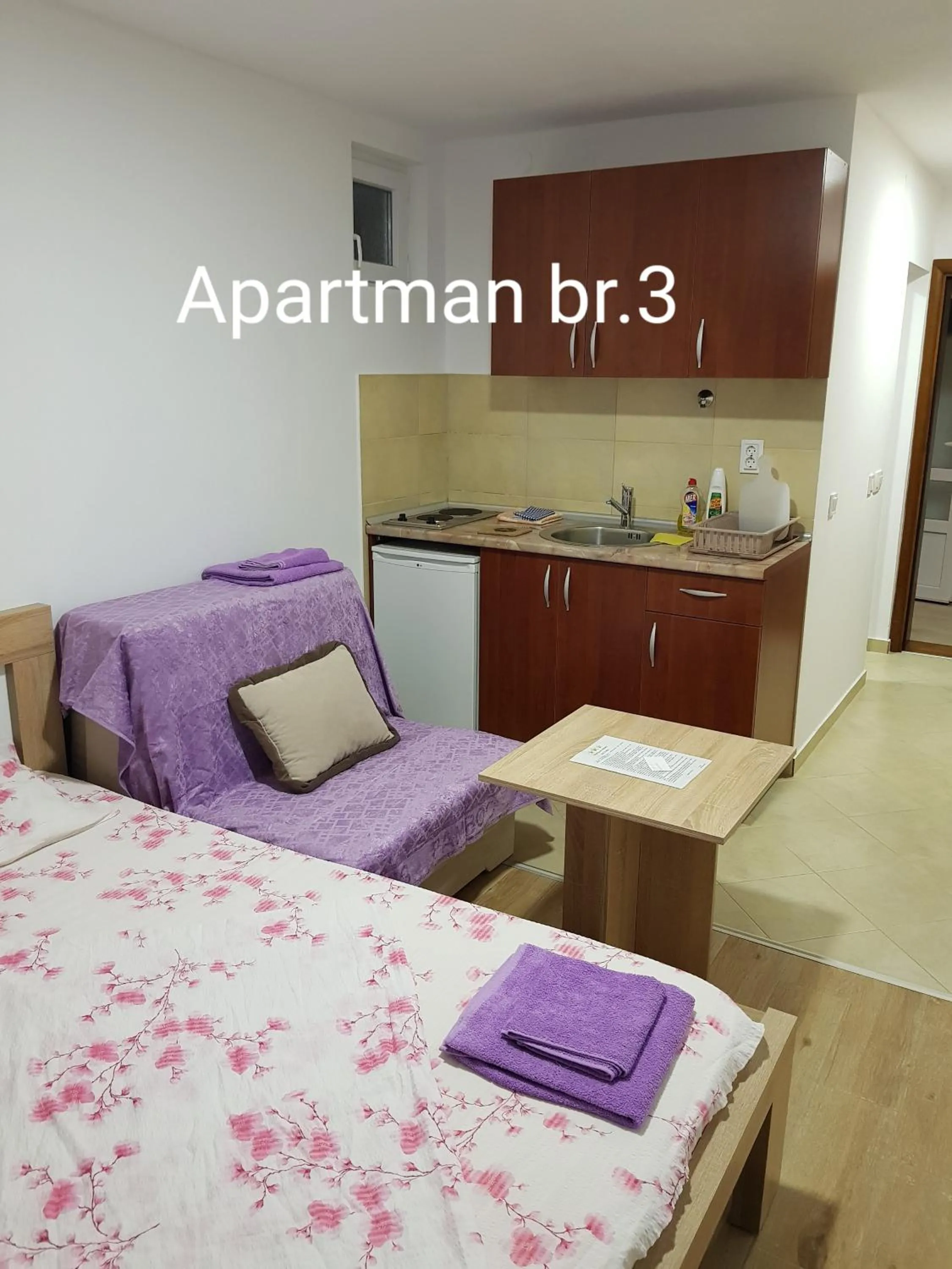 Bed in Apartmani Nikmil Bar- Šusanj