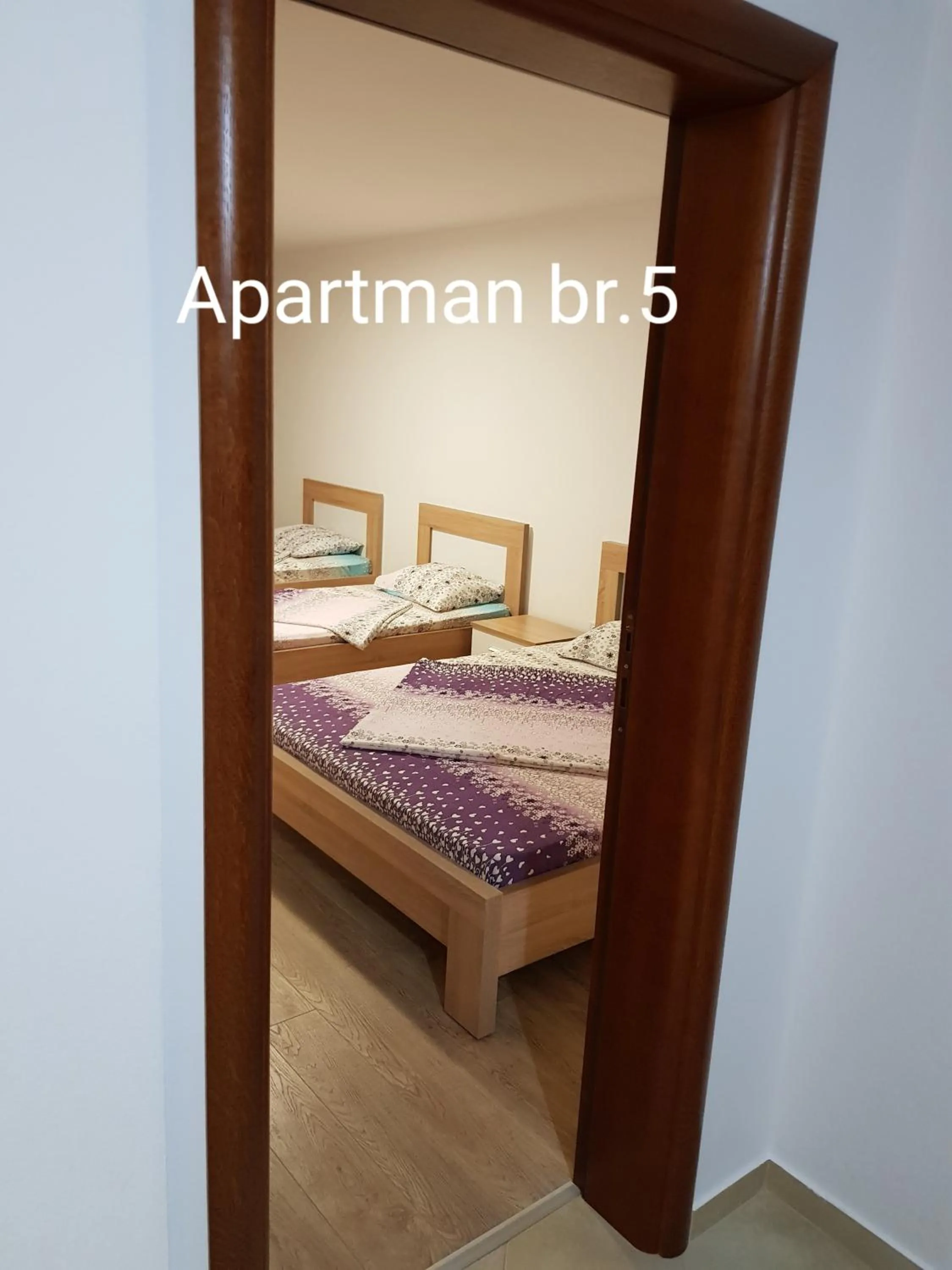 Bed in Apartmani Nikmil Bar- Šusanj