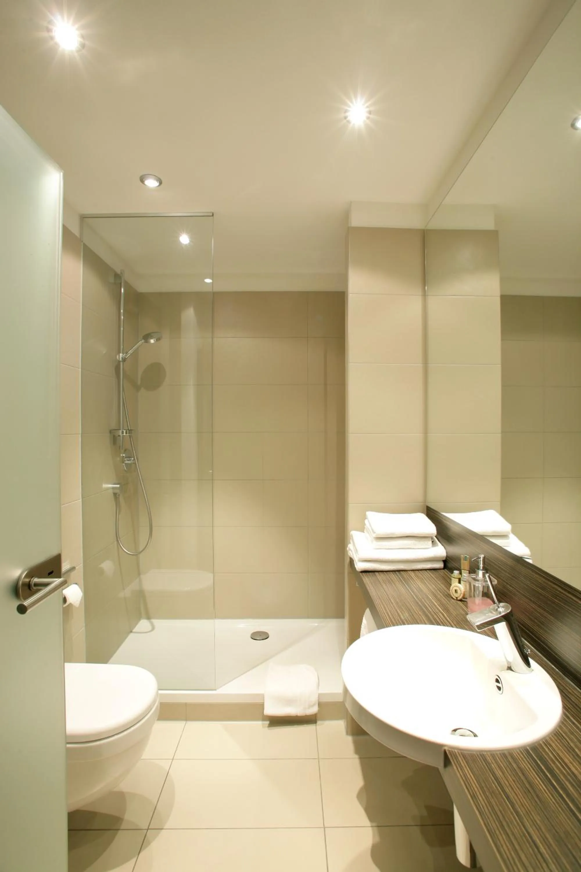 Bathroom in Altstadthotel Grauer Wolf