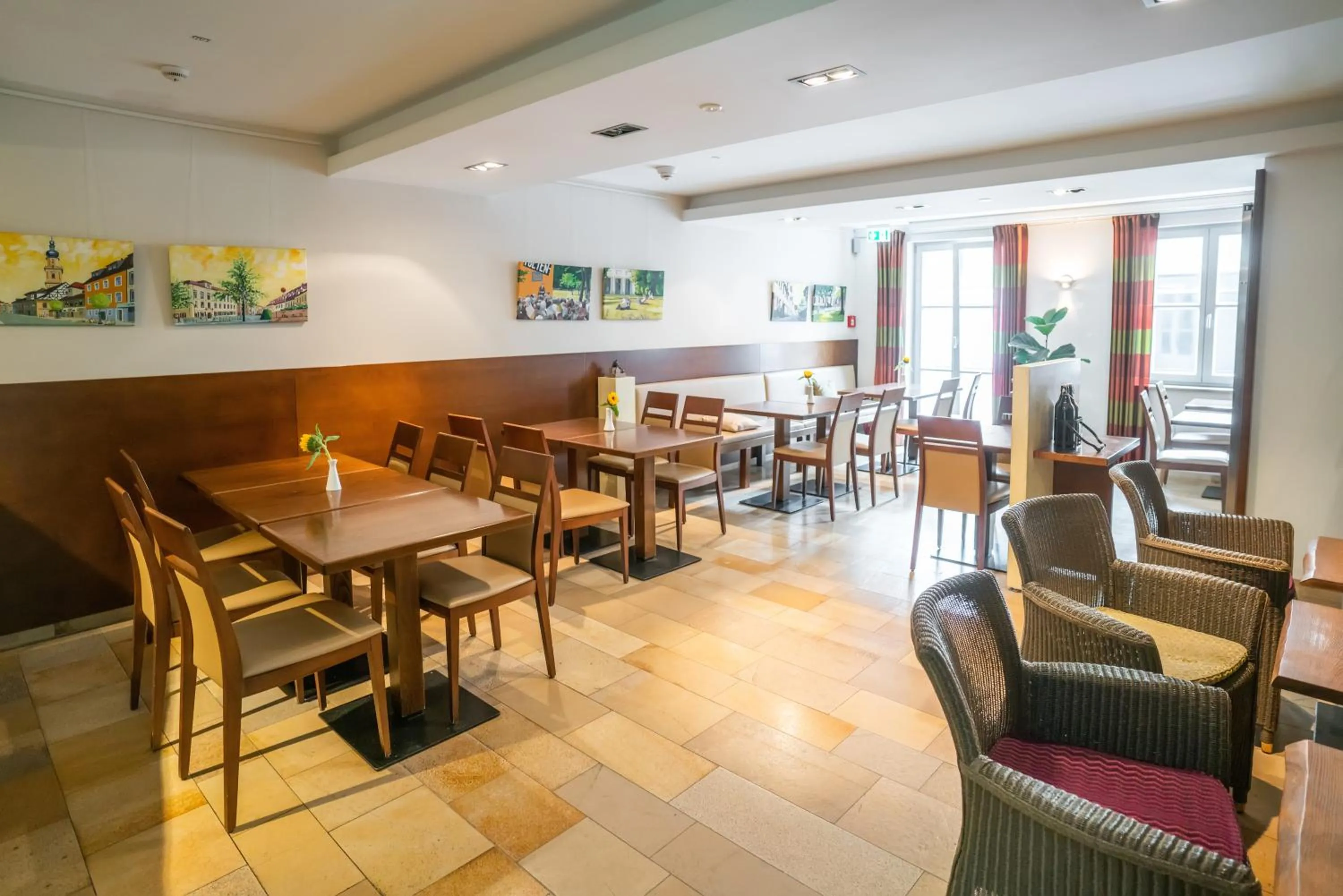 Restaurant/places to eat in Altstadthotel Grauer Wolf