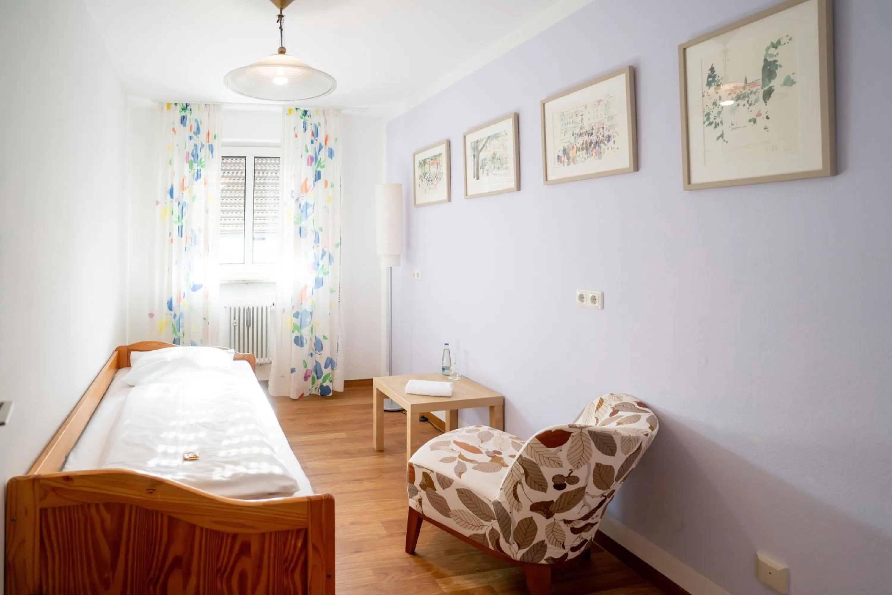 Photo of the whole room, Bed in Altstadthotel Grauer Wolf