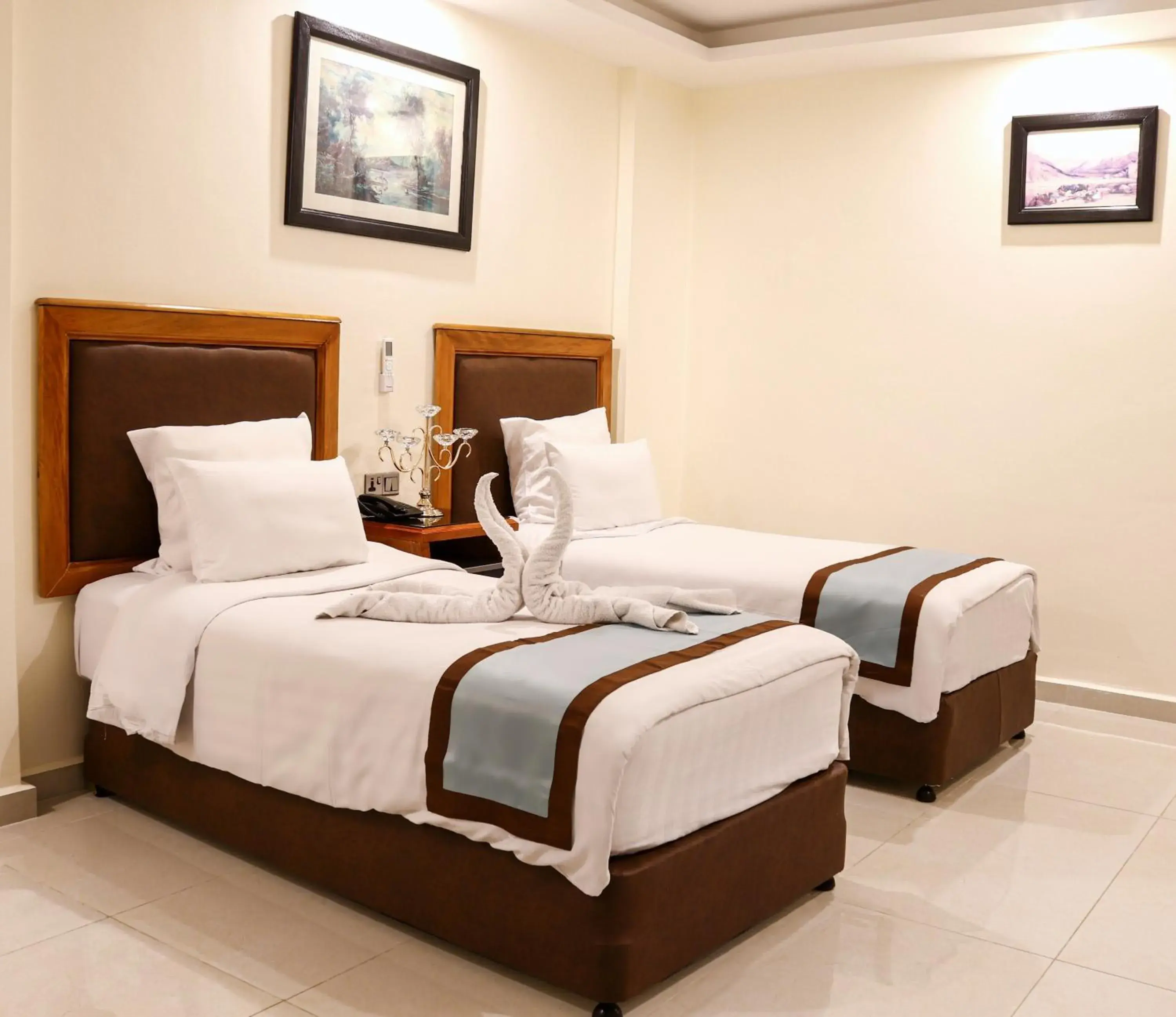 Double or Twin Room in Al Raad Hotel Double or Twin Room in Al Raad Hotel