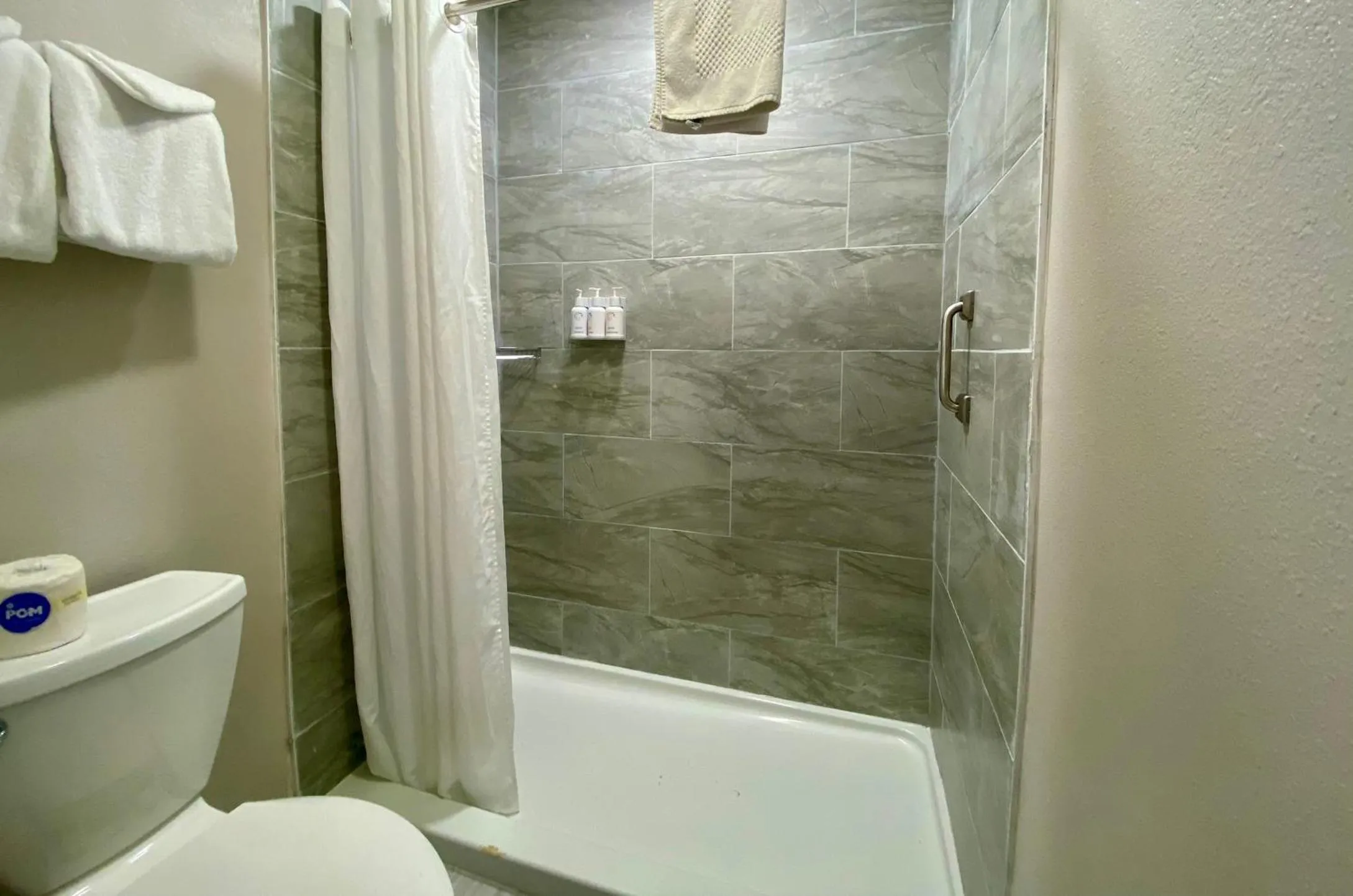 The Grove at Pismo Beach