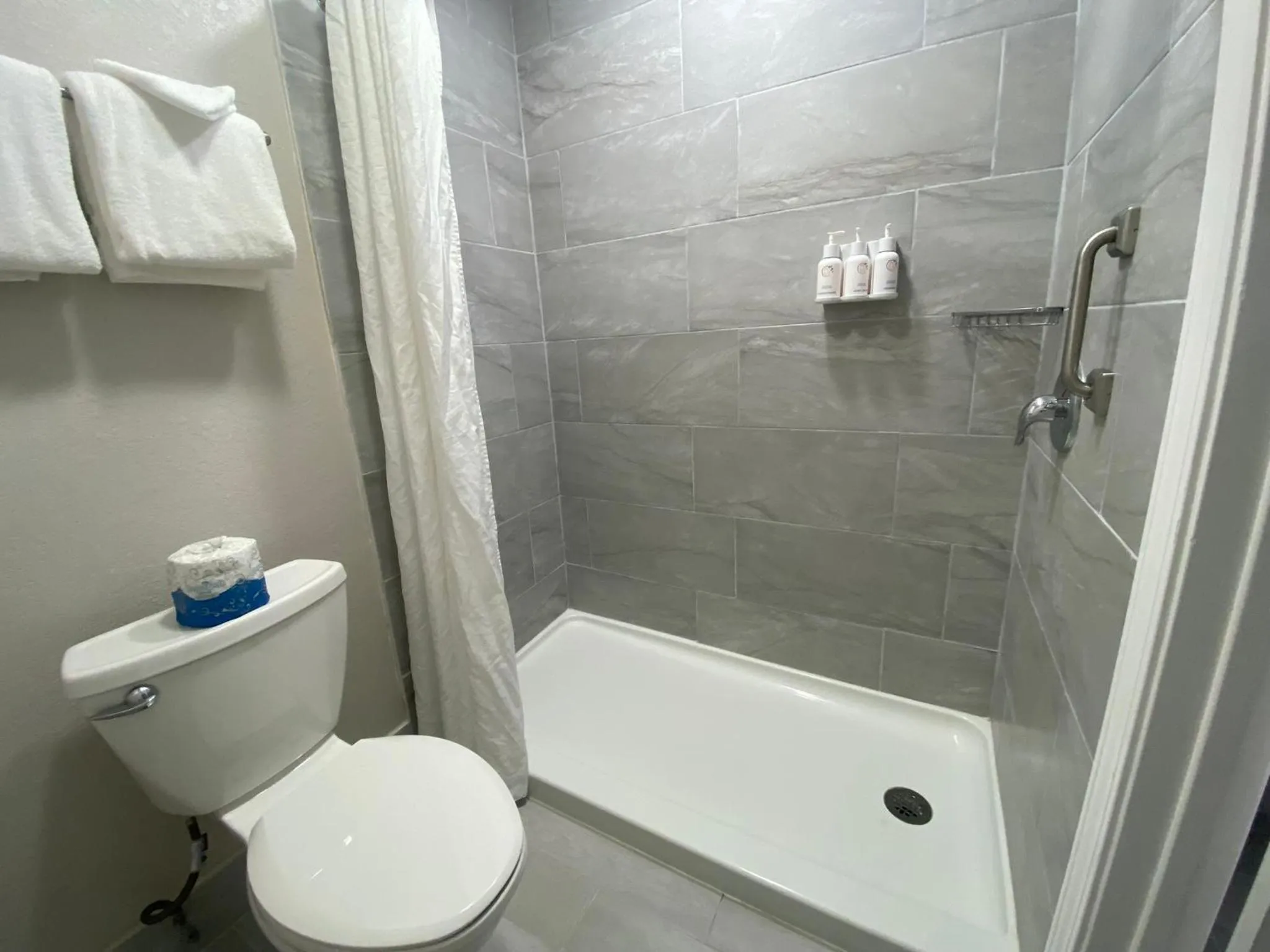 The Grove at Pismo Beach