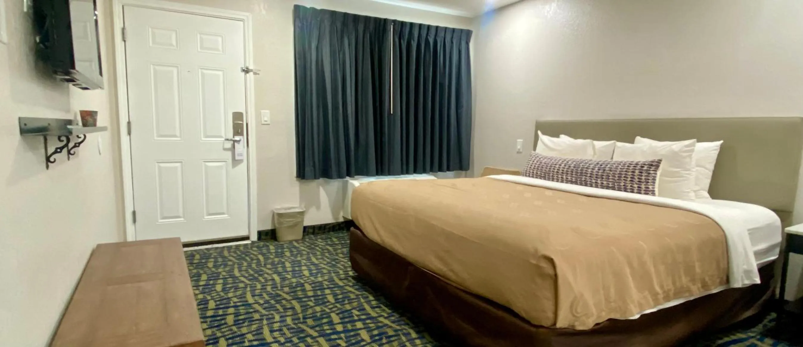 The Grove at Pismo Beach