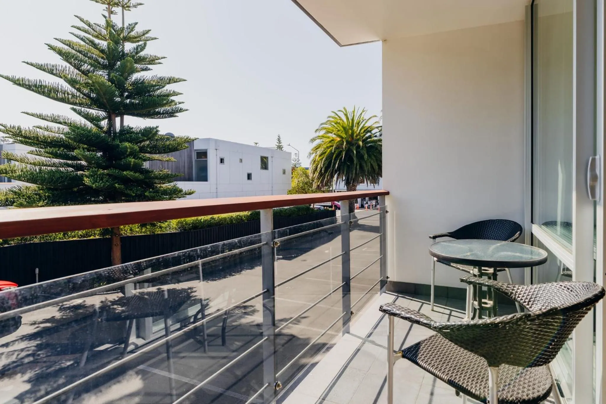 Balcony/Terrace in Sumner Bay Motel