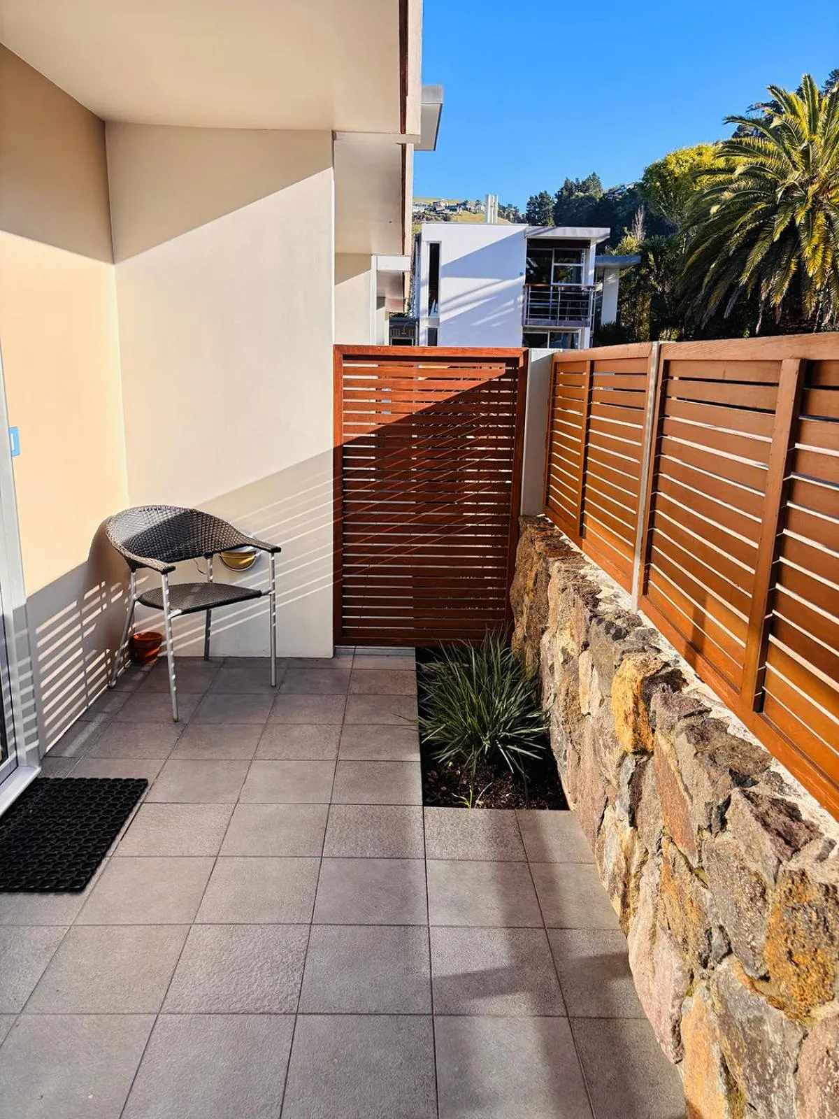 Balcony/Terrace in Sumner Bay Motel