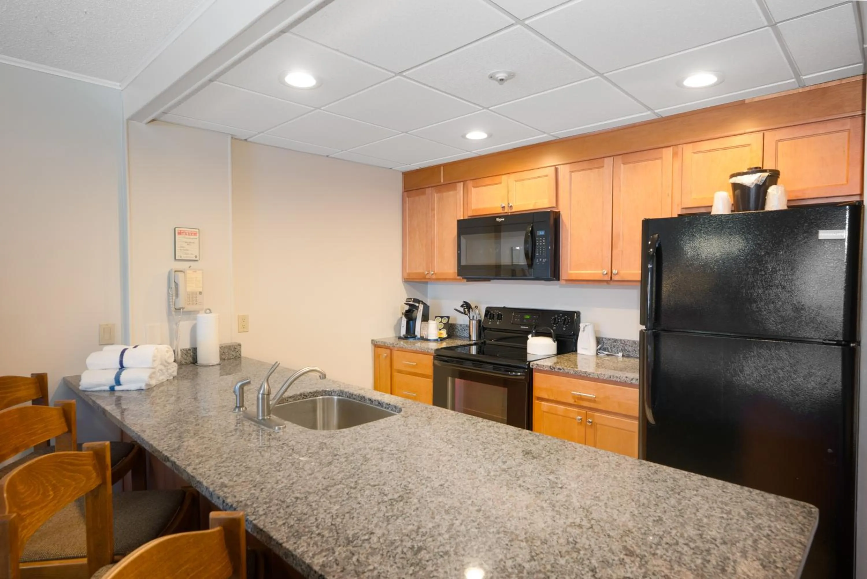 kitchen in Fireside Inn & Suites Gilford