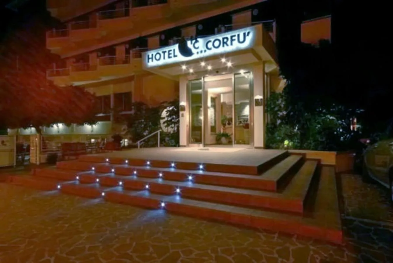 Facade/entrance in Hotel Corfù