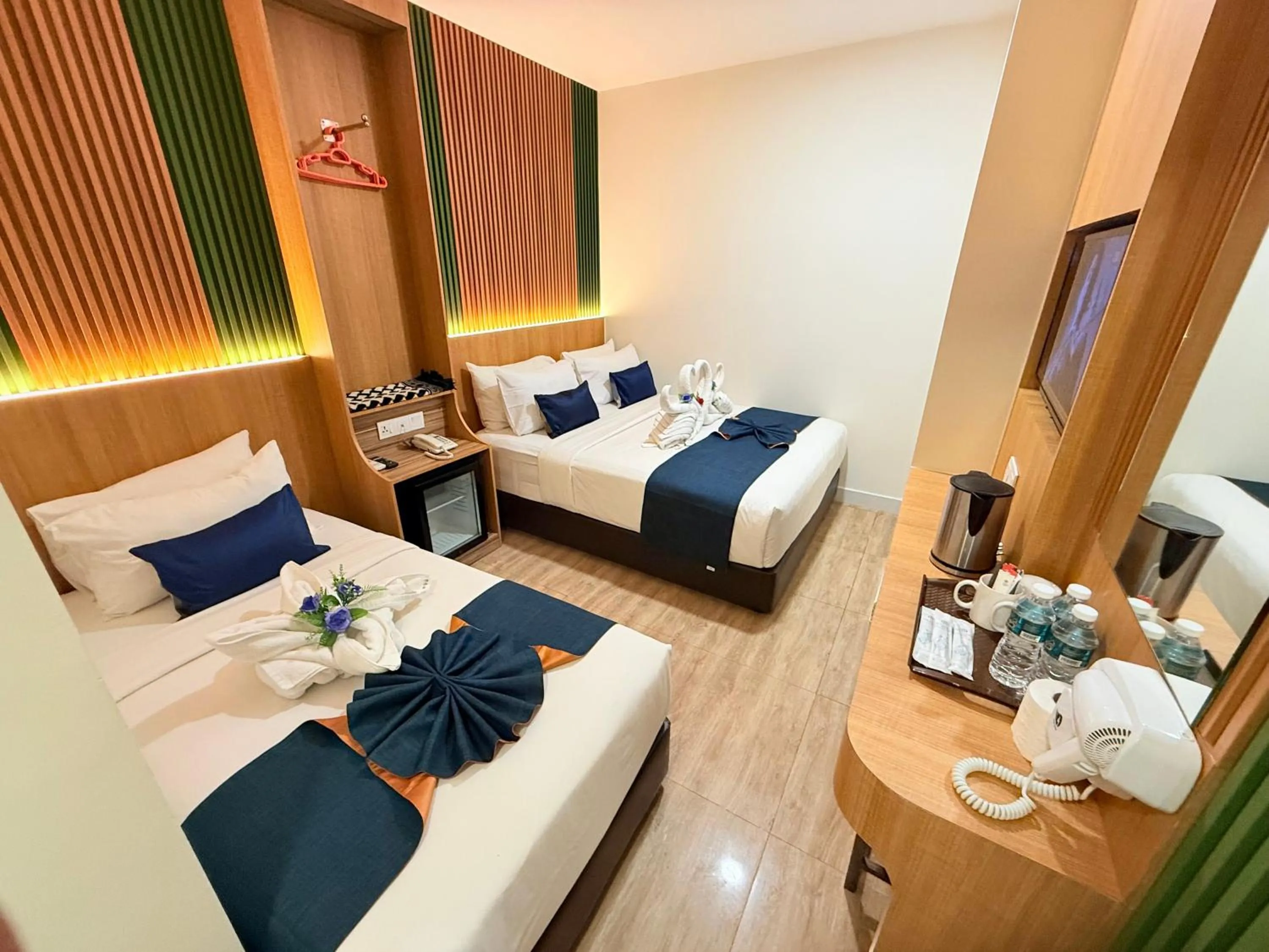 Property building, Bed in City Central Hotel