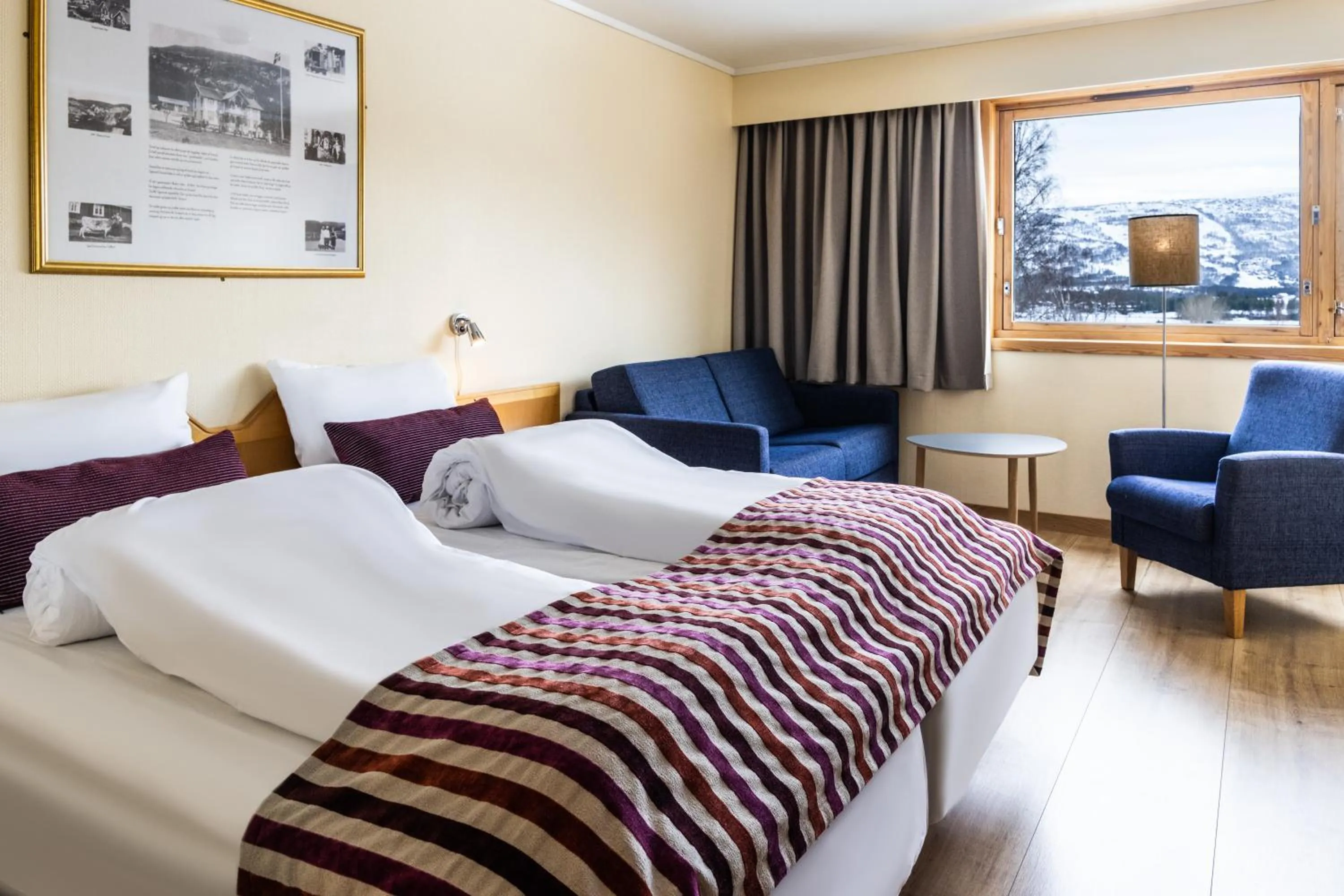 Bed in Straand Hotel