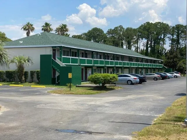 Inn On The Green Florida