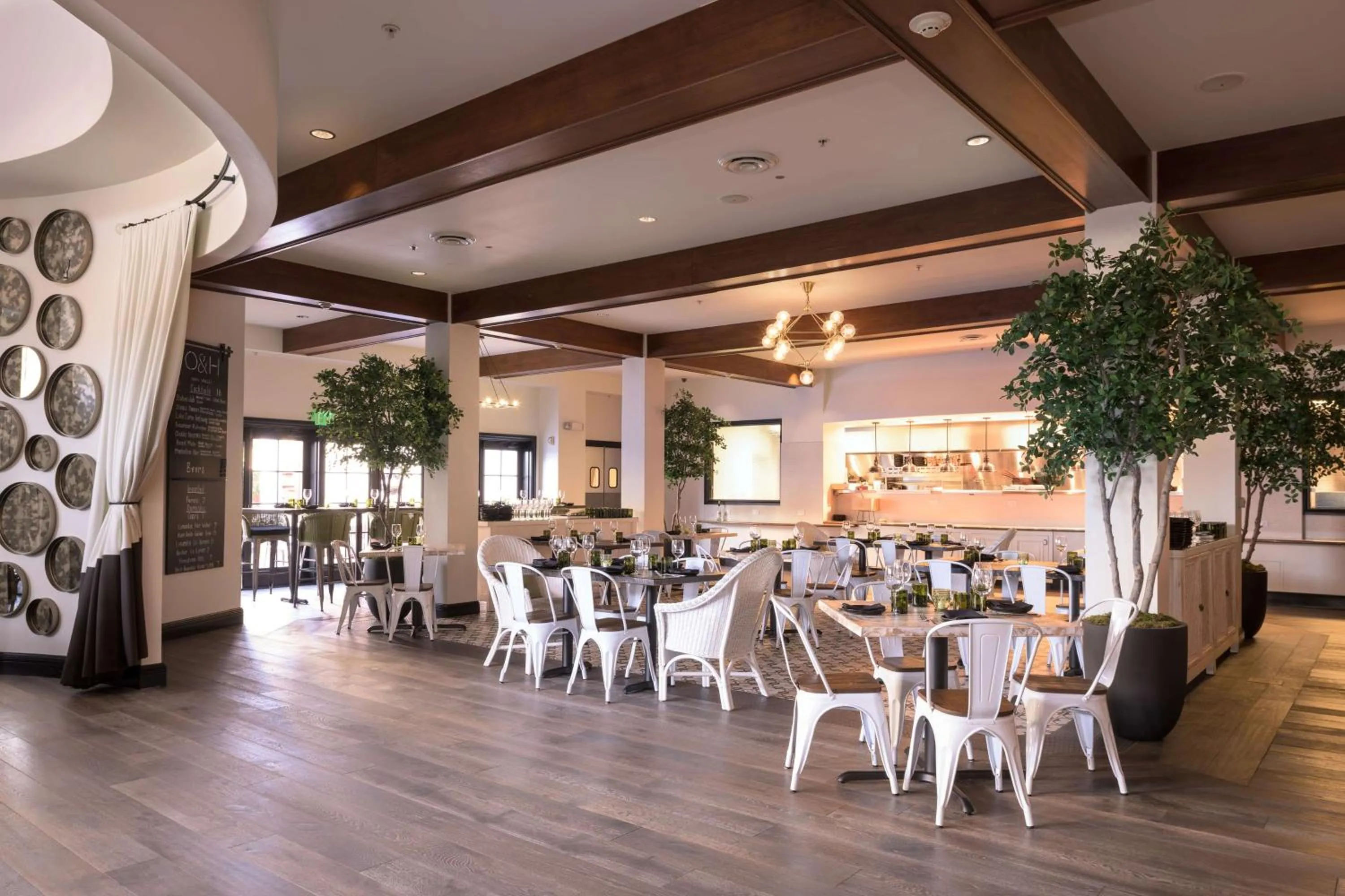 Restaurant/places to eat in The Meritage Resort and Spa