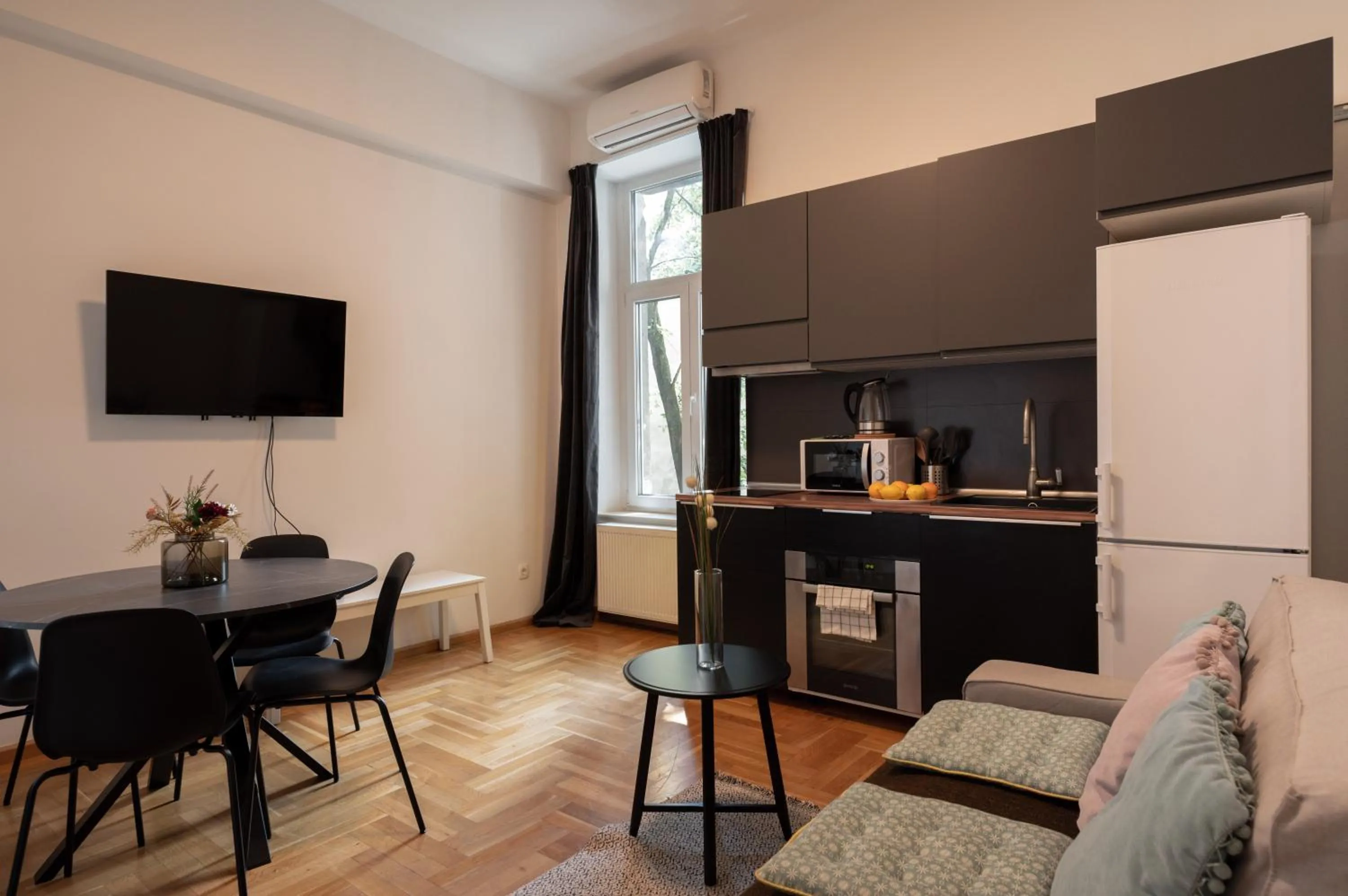 Living room in Doma Zagreb Aparthotel