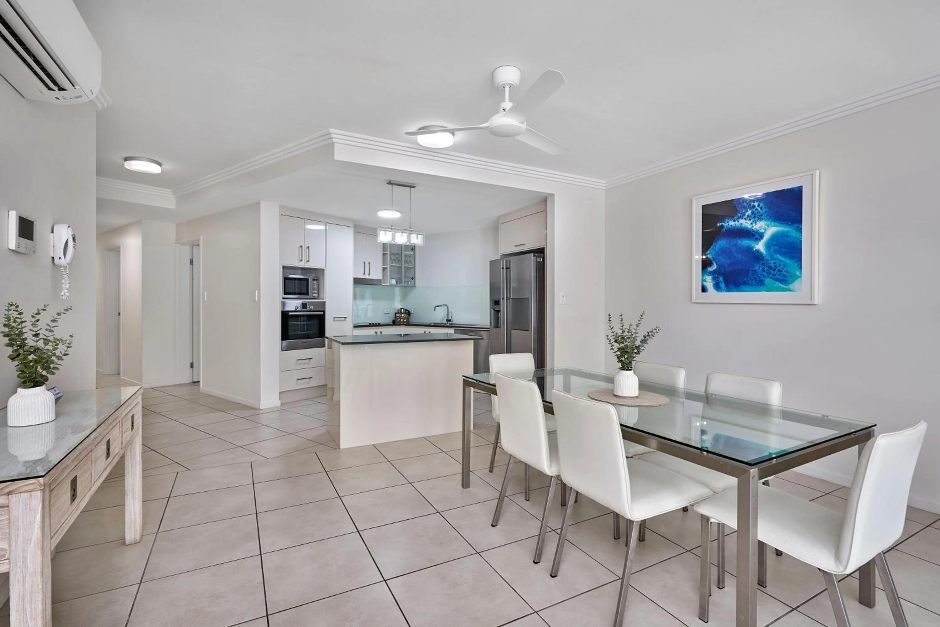 Dining area in Vision Apartments