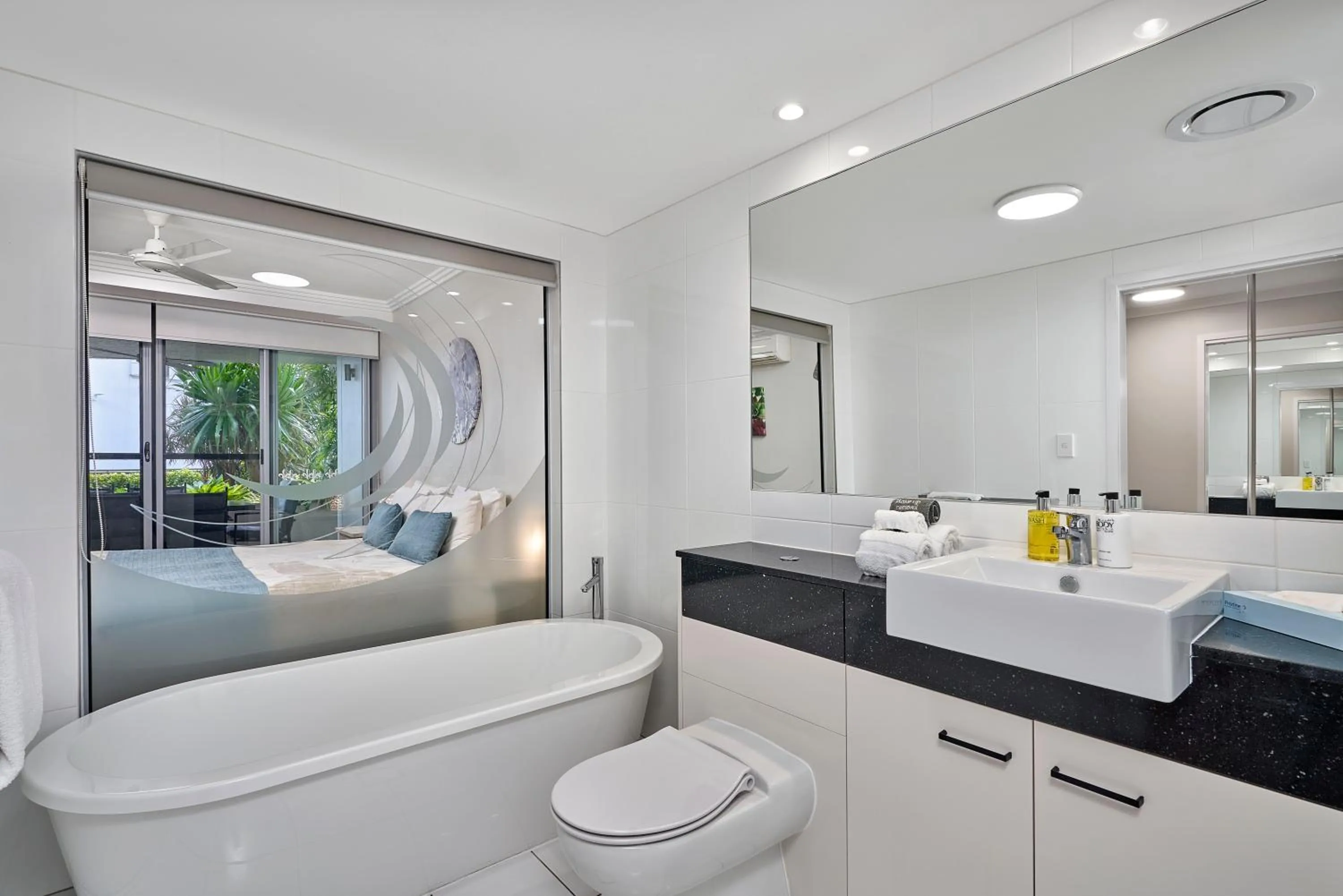 Bathroom, Bed in Vision Apartments