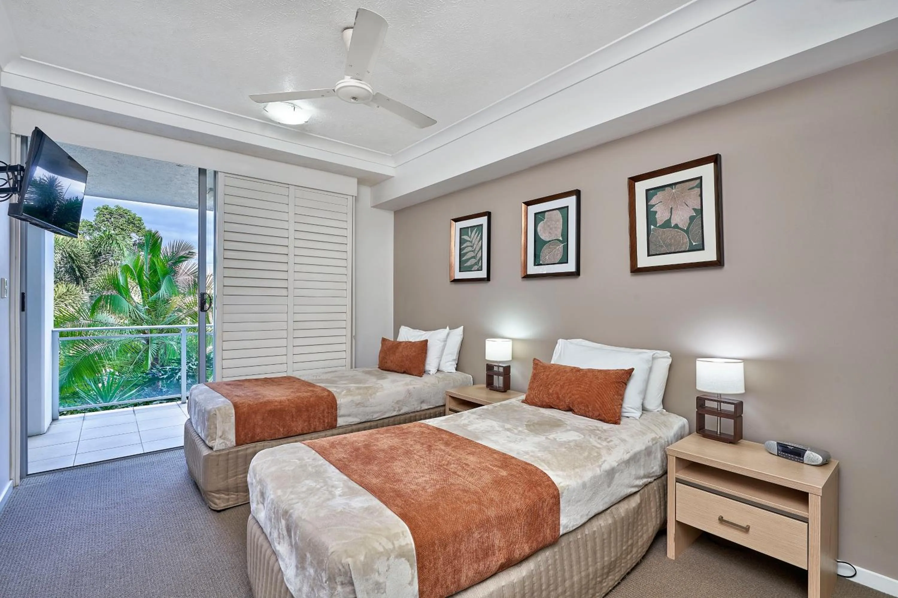 Bedroom, Bed in Vision Apartments