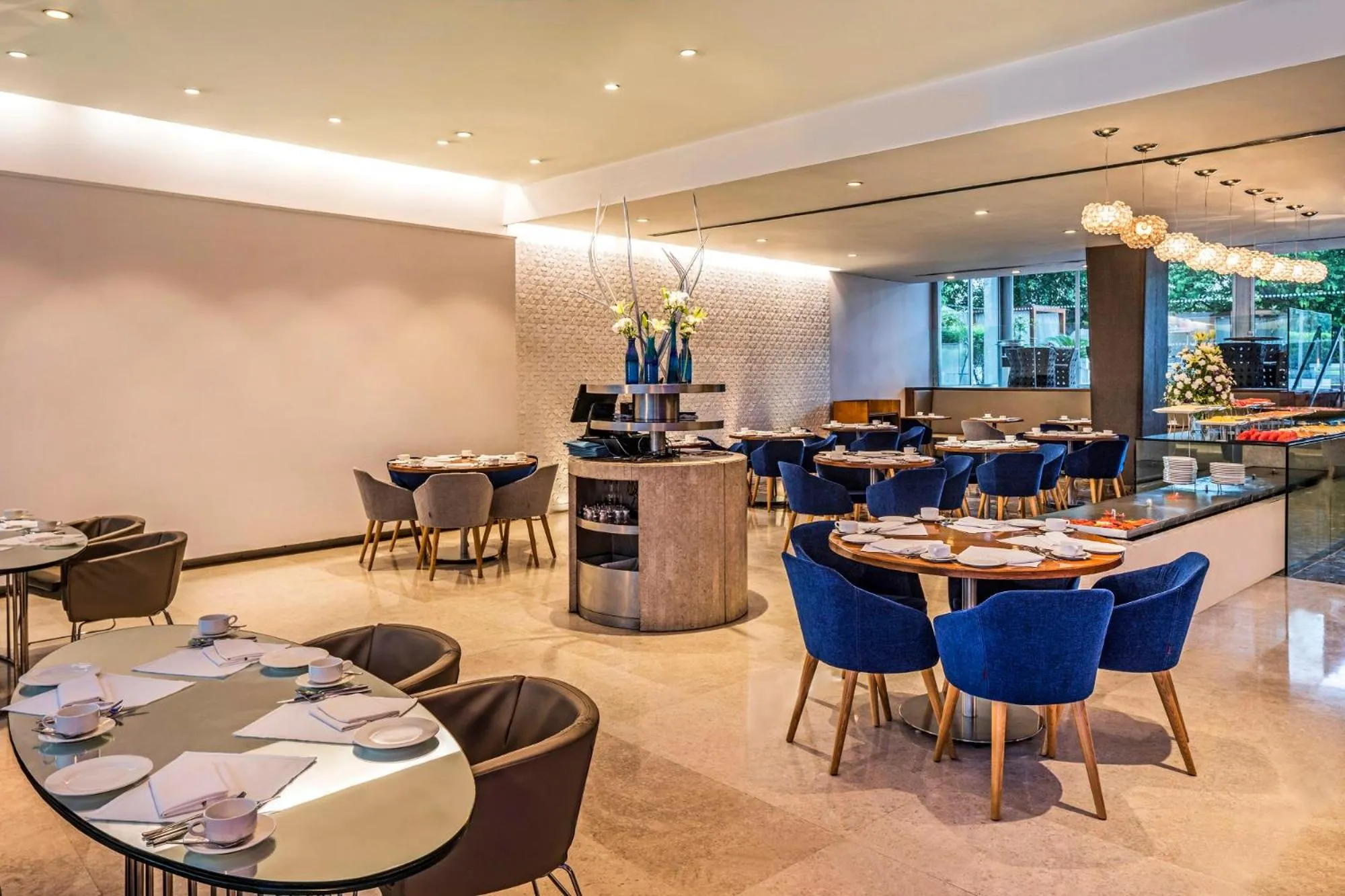 Restaurant/places to eat in The Park New Delhi