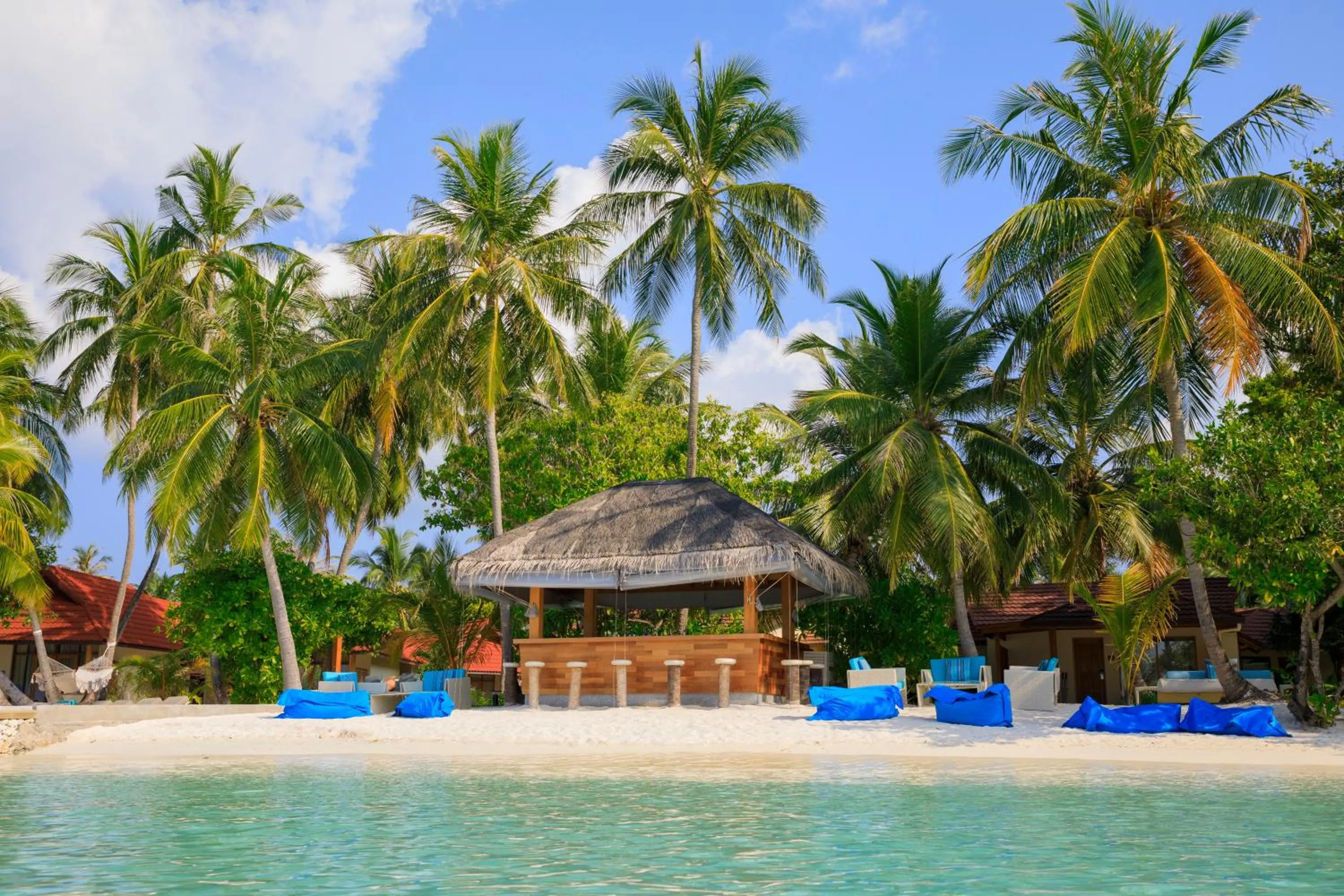 Lounge or bar in Kurumba Maldives