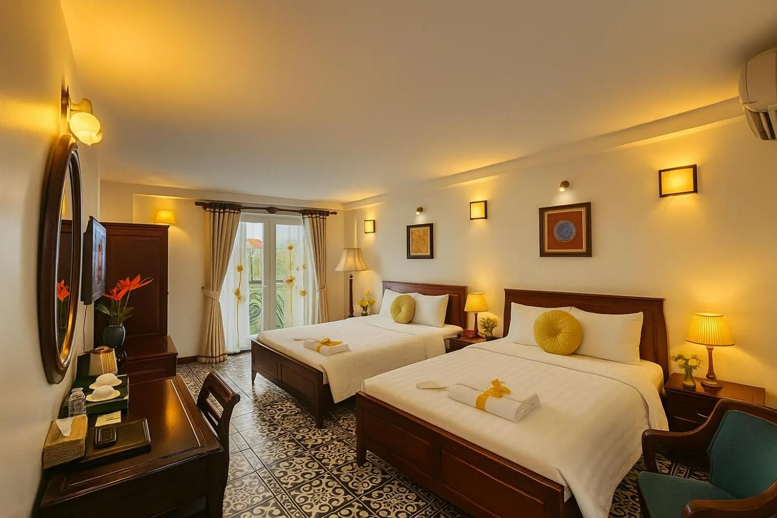 Bed in Hanoi Siva Luxury Hotel & Travel