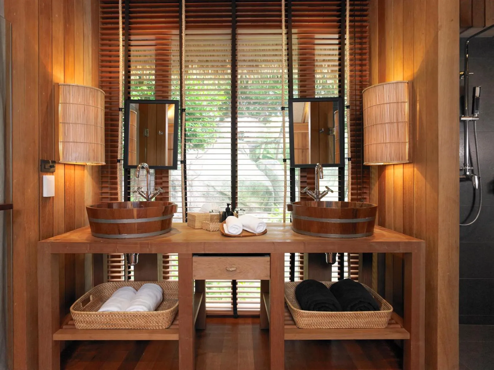 Bathroom in Haadtien Beach Resort