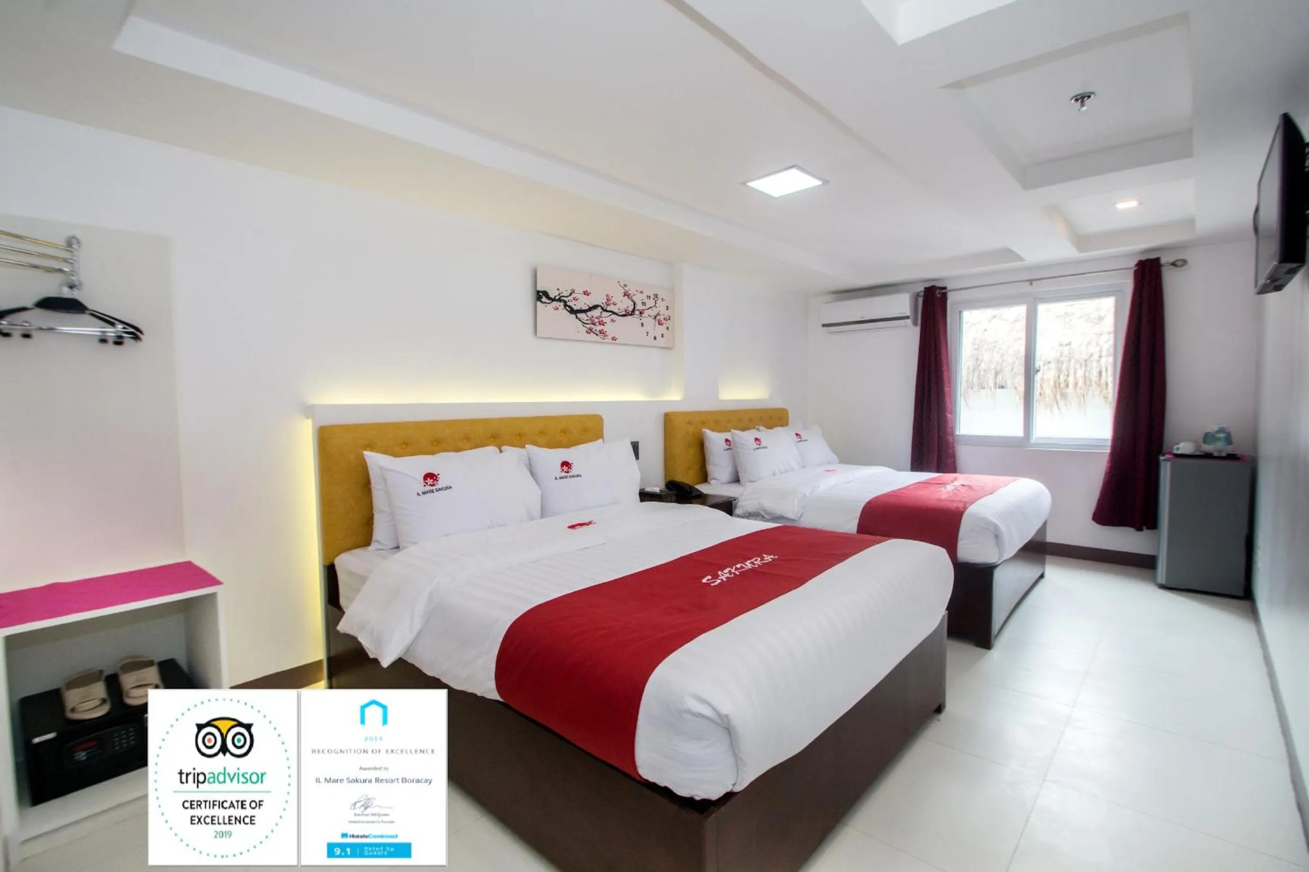 Bed in IL Mare Sakura Resort Boracay