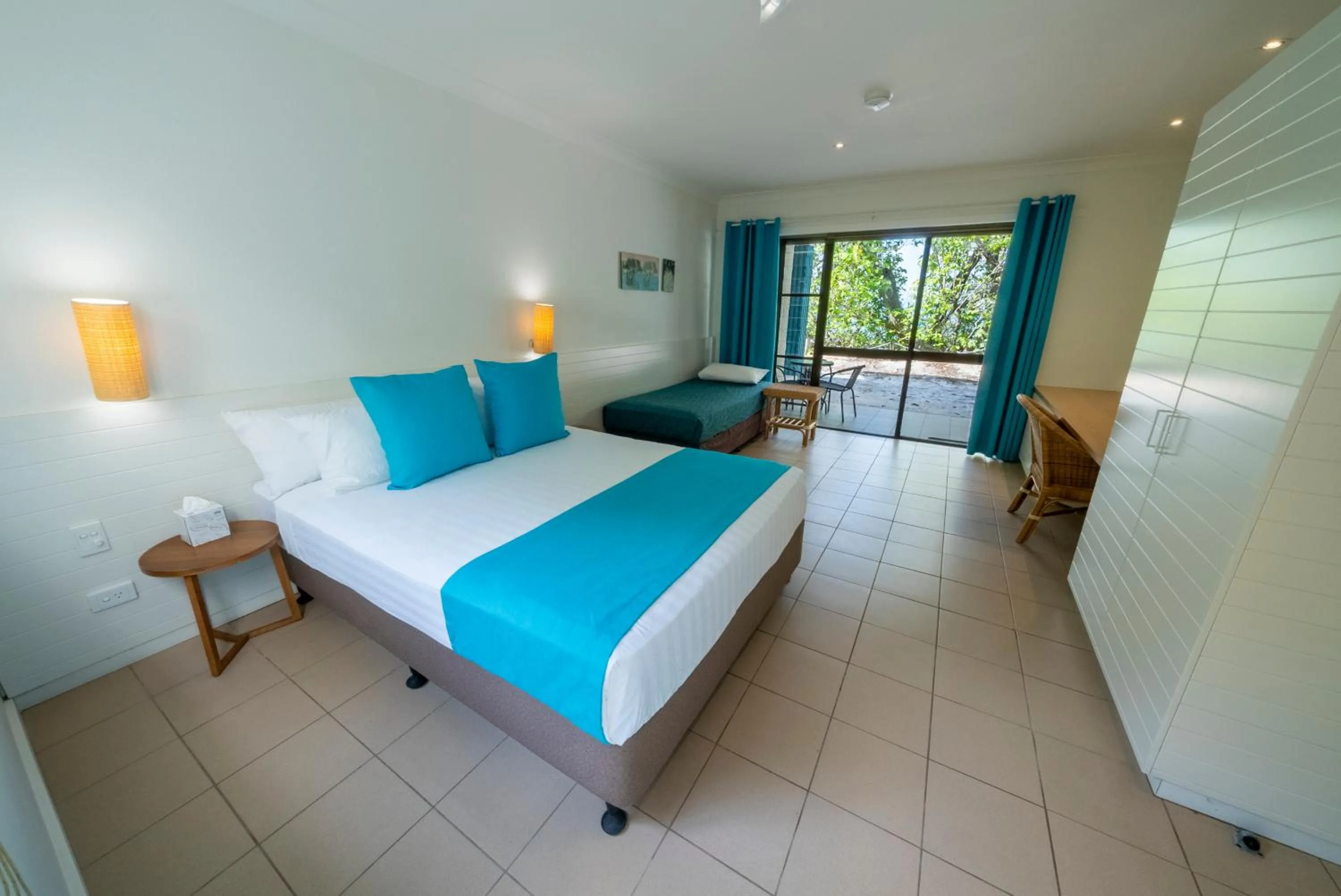 Bedroom, Bed in Heron Island