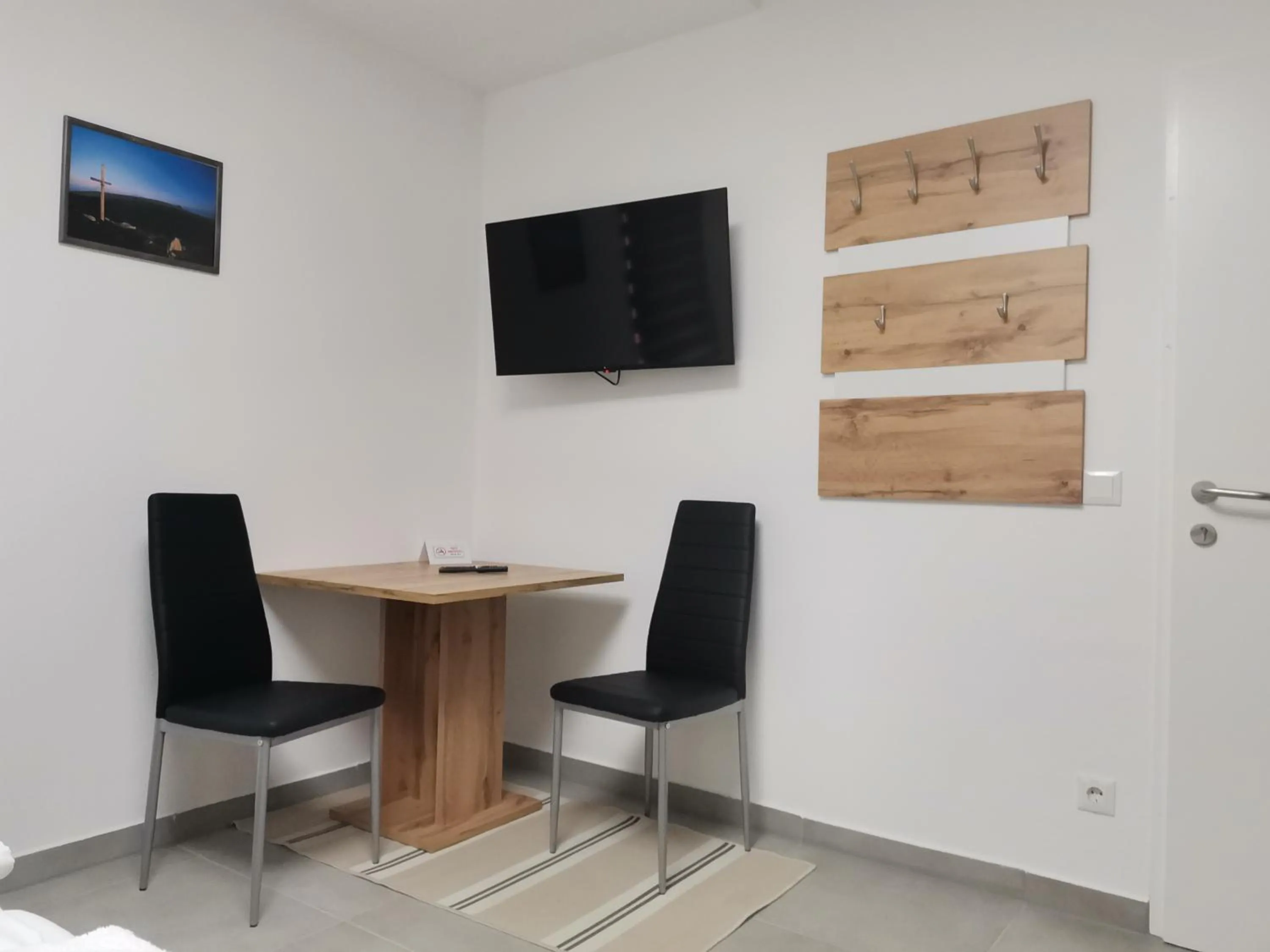 TV and multimedia in AIS Center