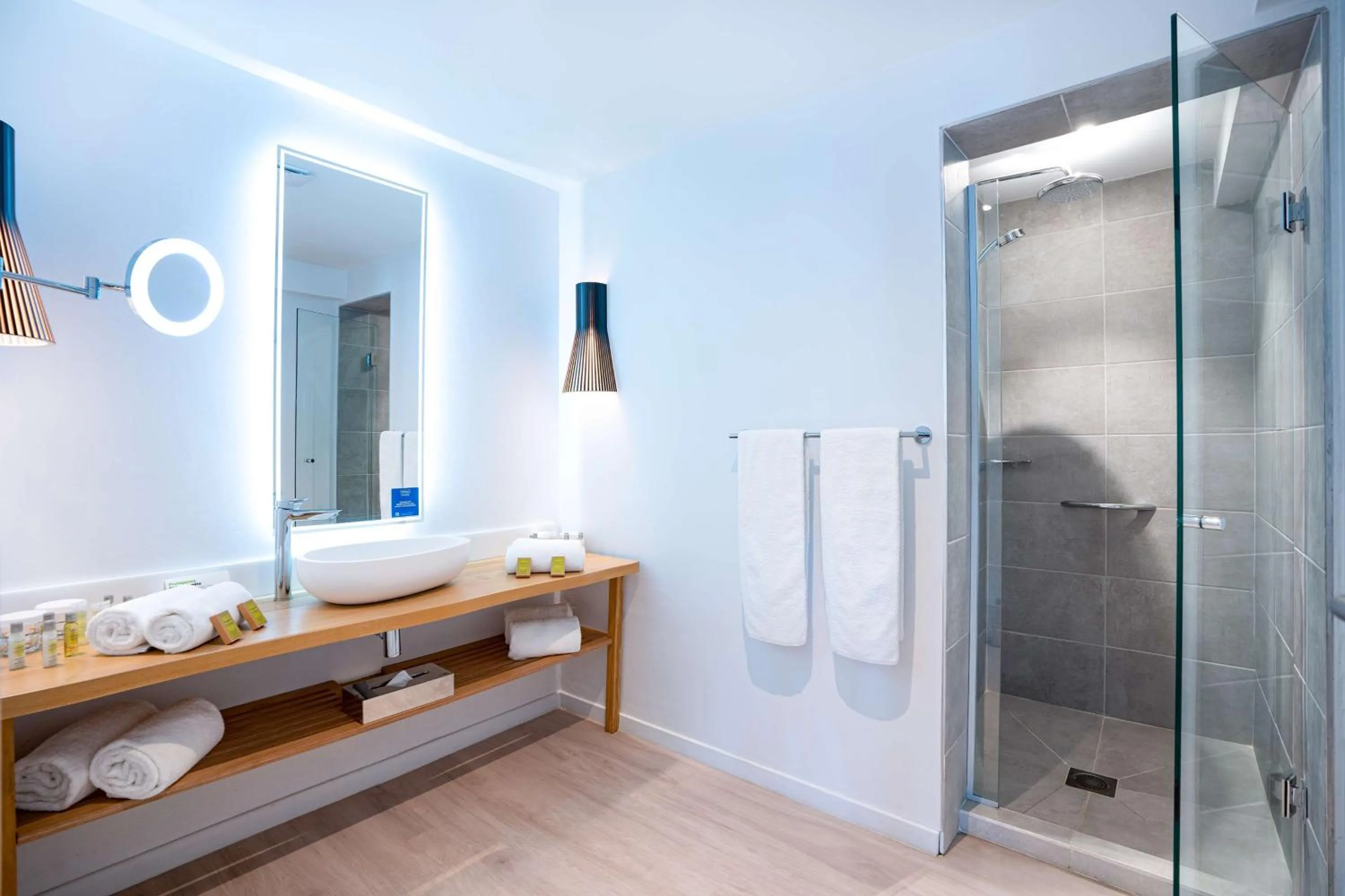 Bathroom in DoubleTree by Hilton Noumea Ilot Maitre Resort