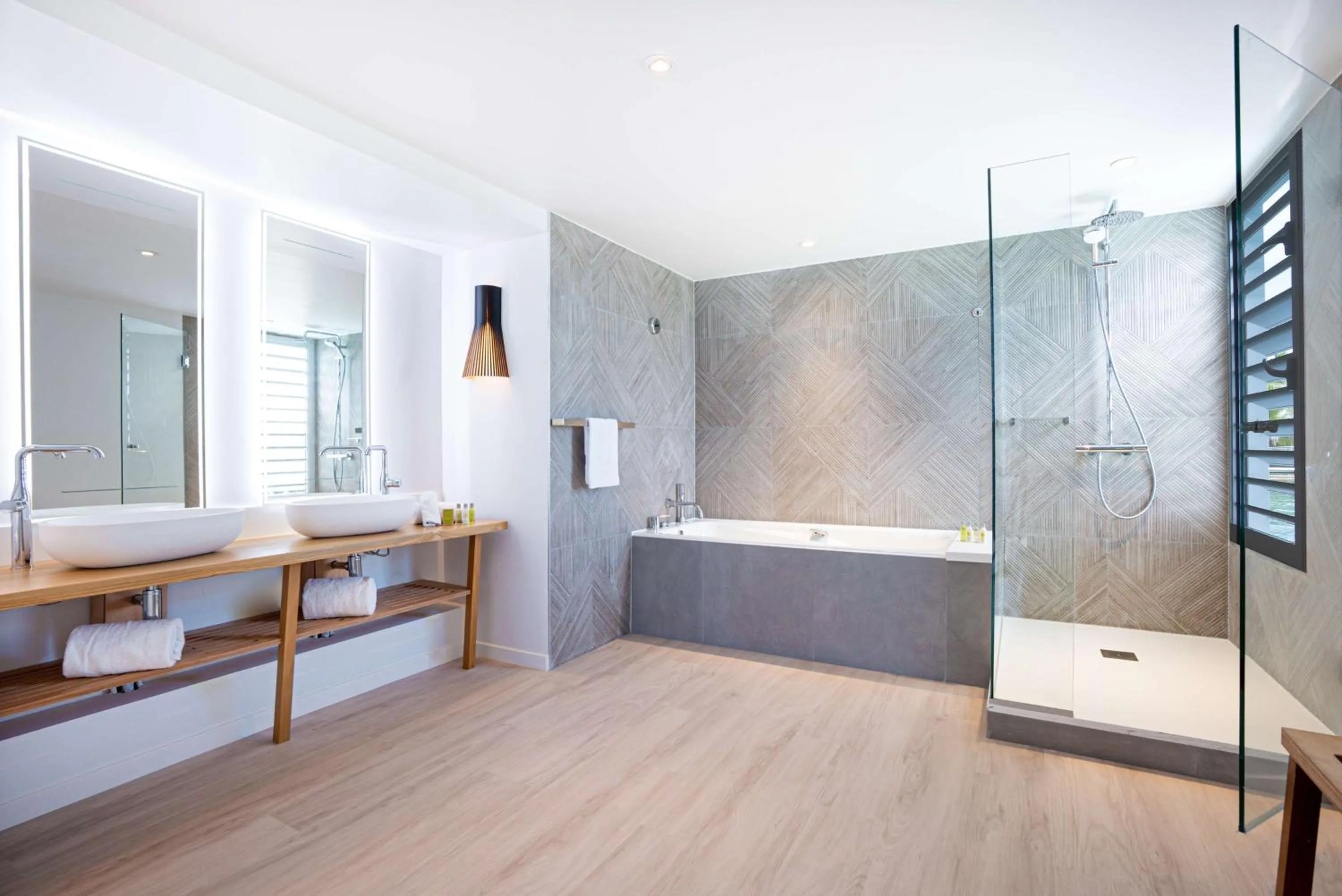 Bathroom in DoubleTree by Hilton Noumea Ilot Maitre Resort