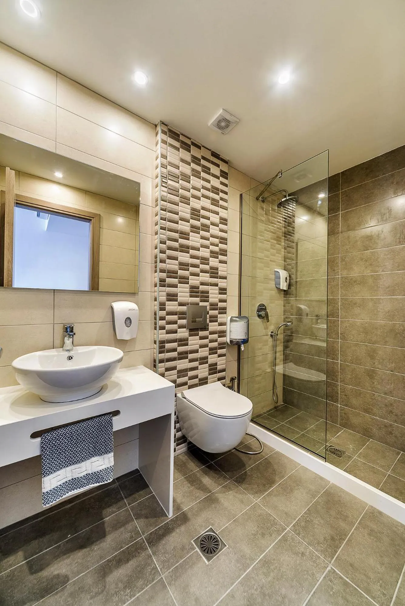 Bathroom in Pollis Hotel