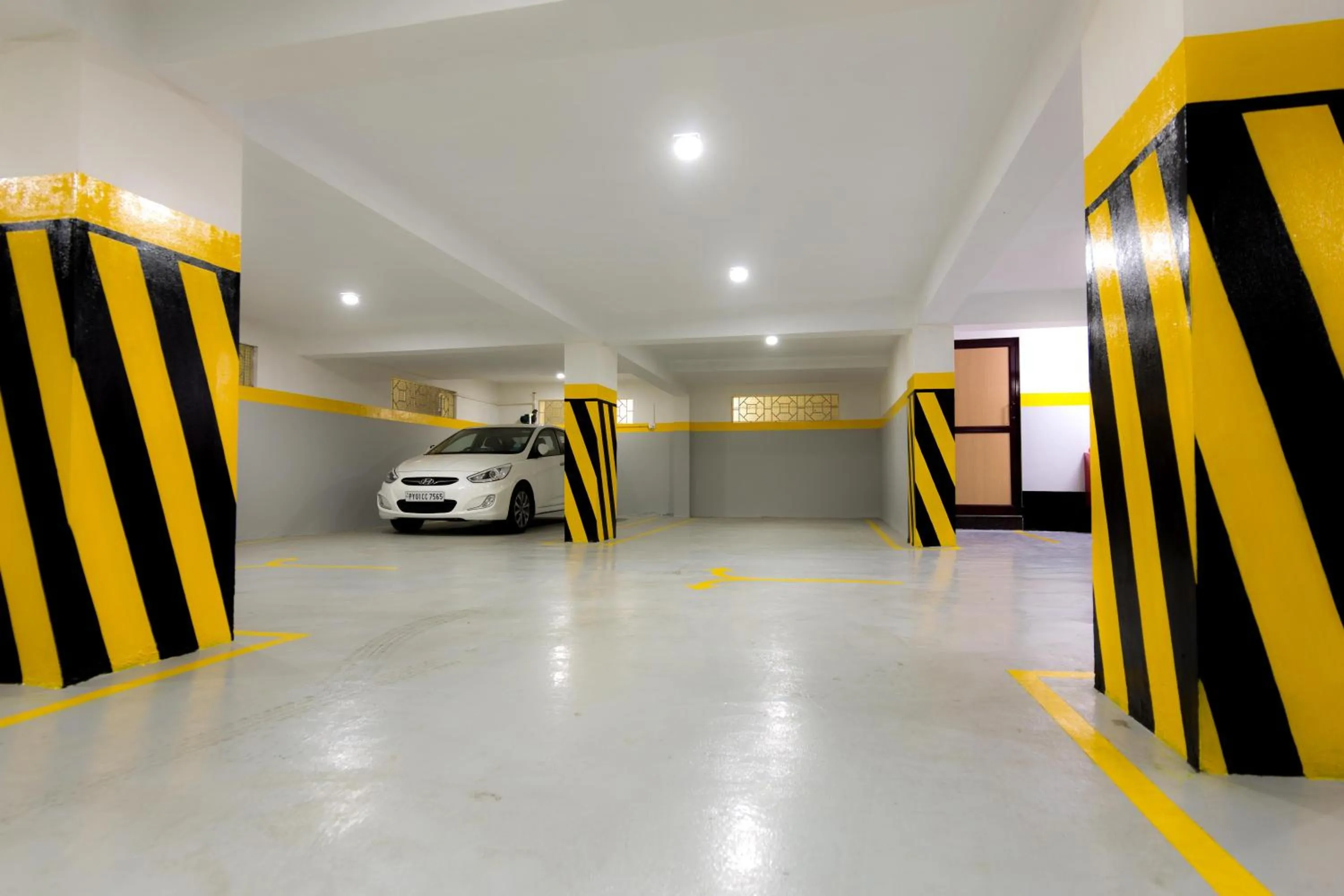 Parking in Thaneegai Residency