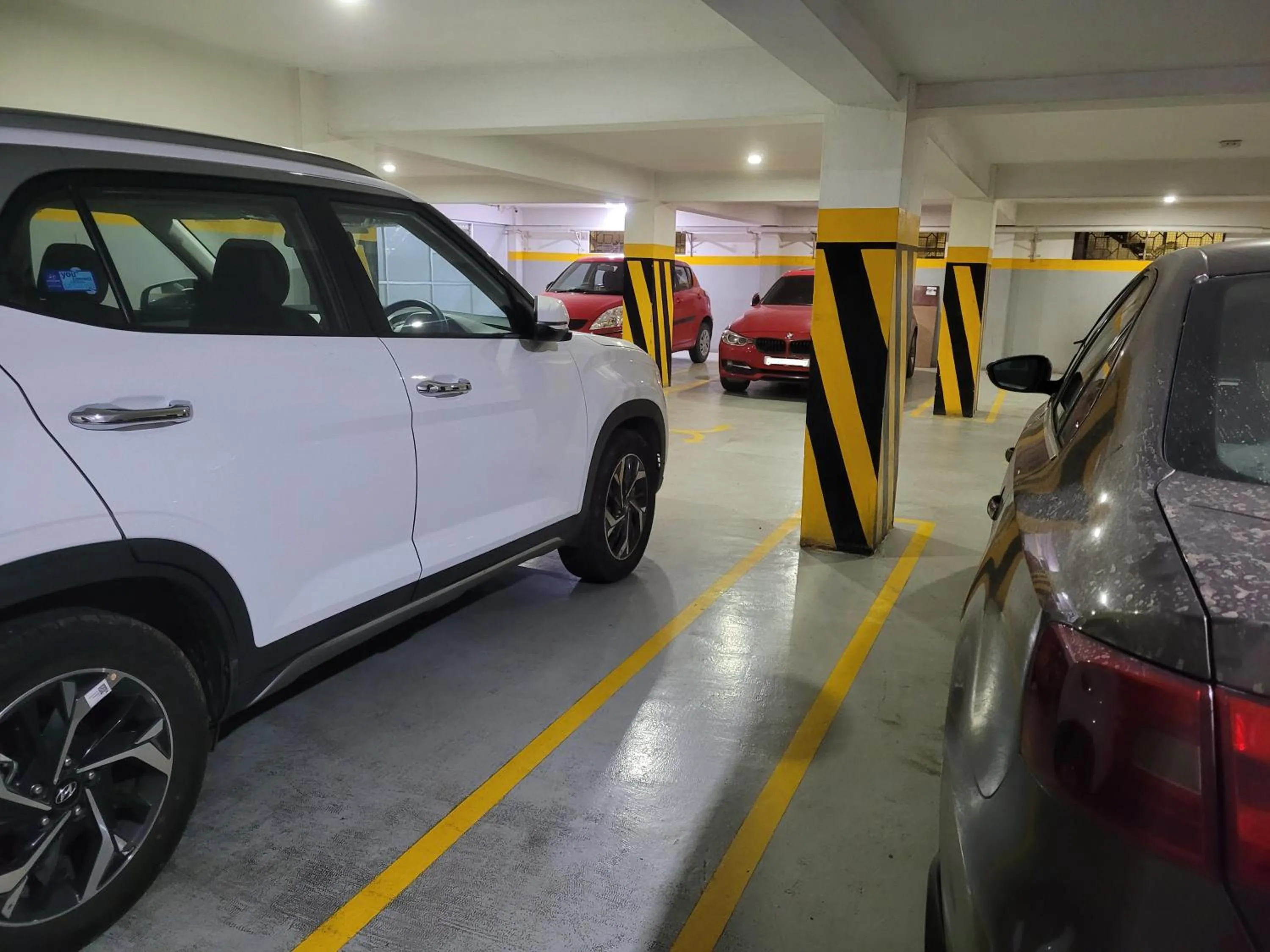 Parking in Thaneegai Residency